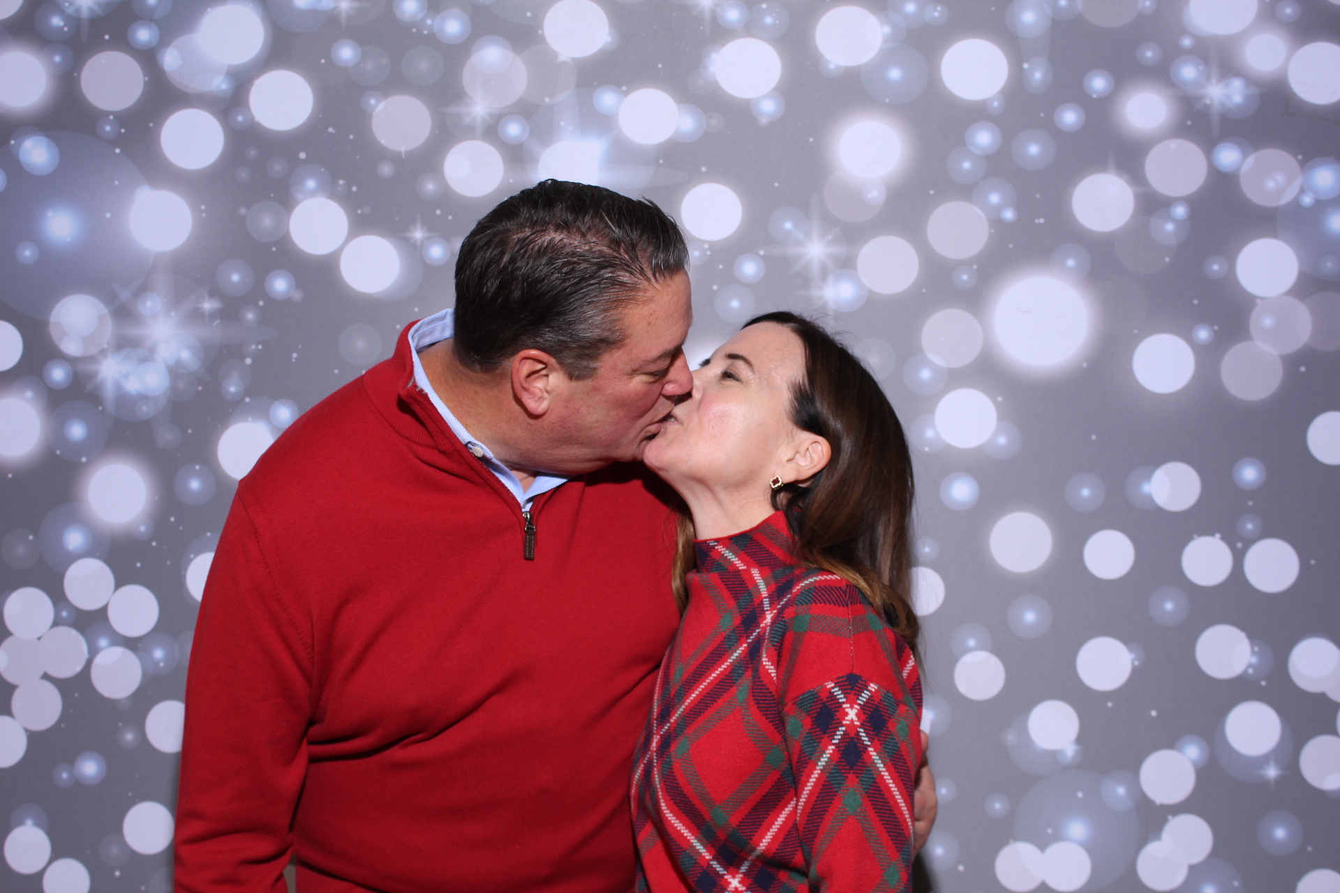 Jingle Fest 2025 | View more photos from the event at gallery.photoboothcincy.com/u/PhotoBoothCincy/Jingle-Fest-2025