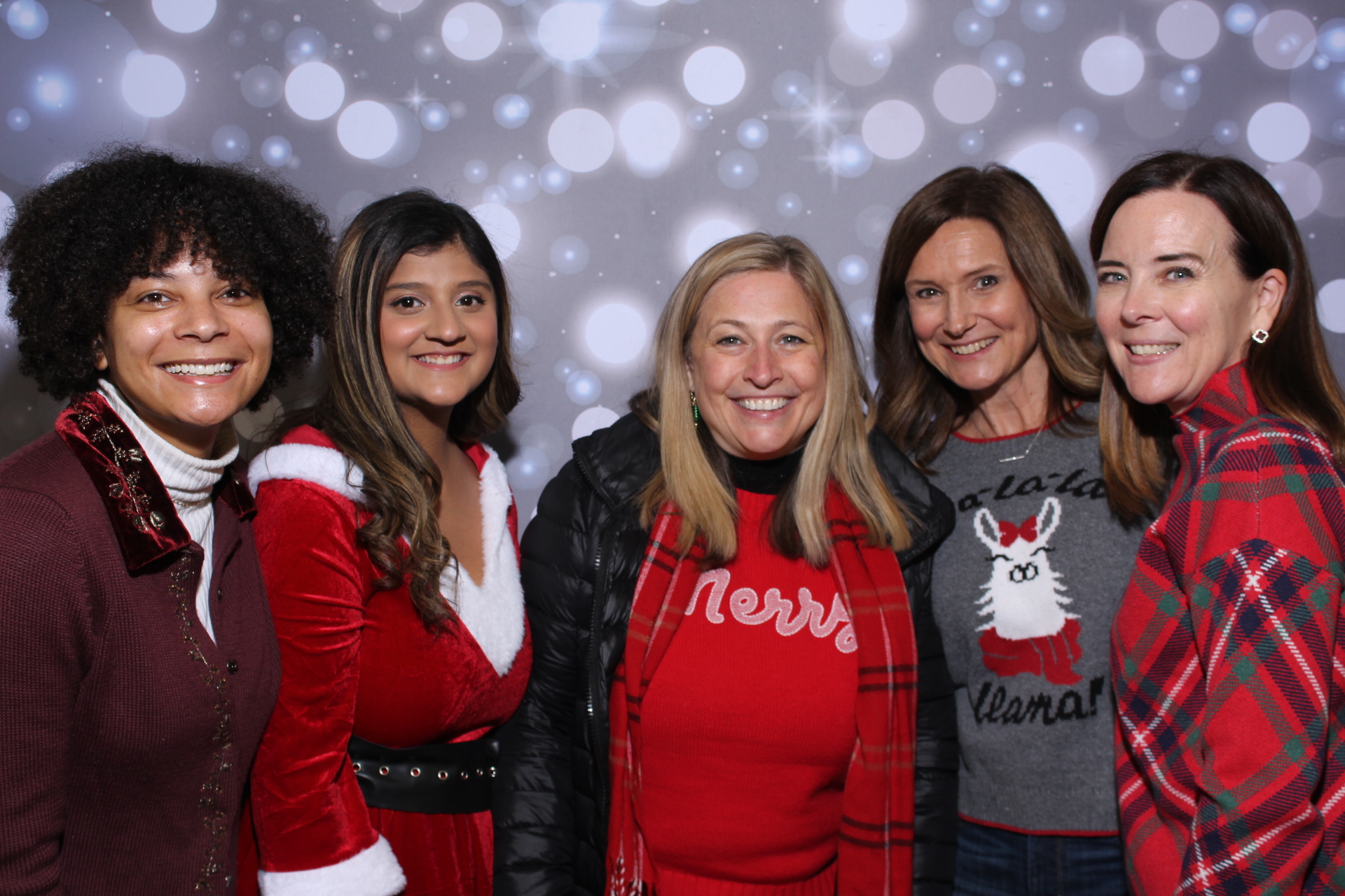Jingle Fest 2025 | View more photos from the event at gallery.photoboothcincy.com/u/PhotoBoothCincy/Jingle-Fest-2025