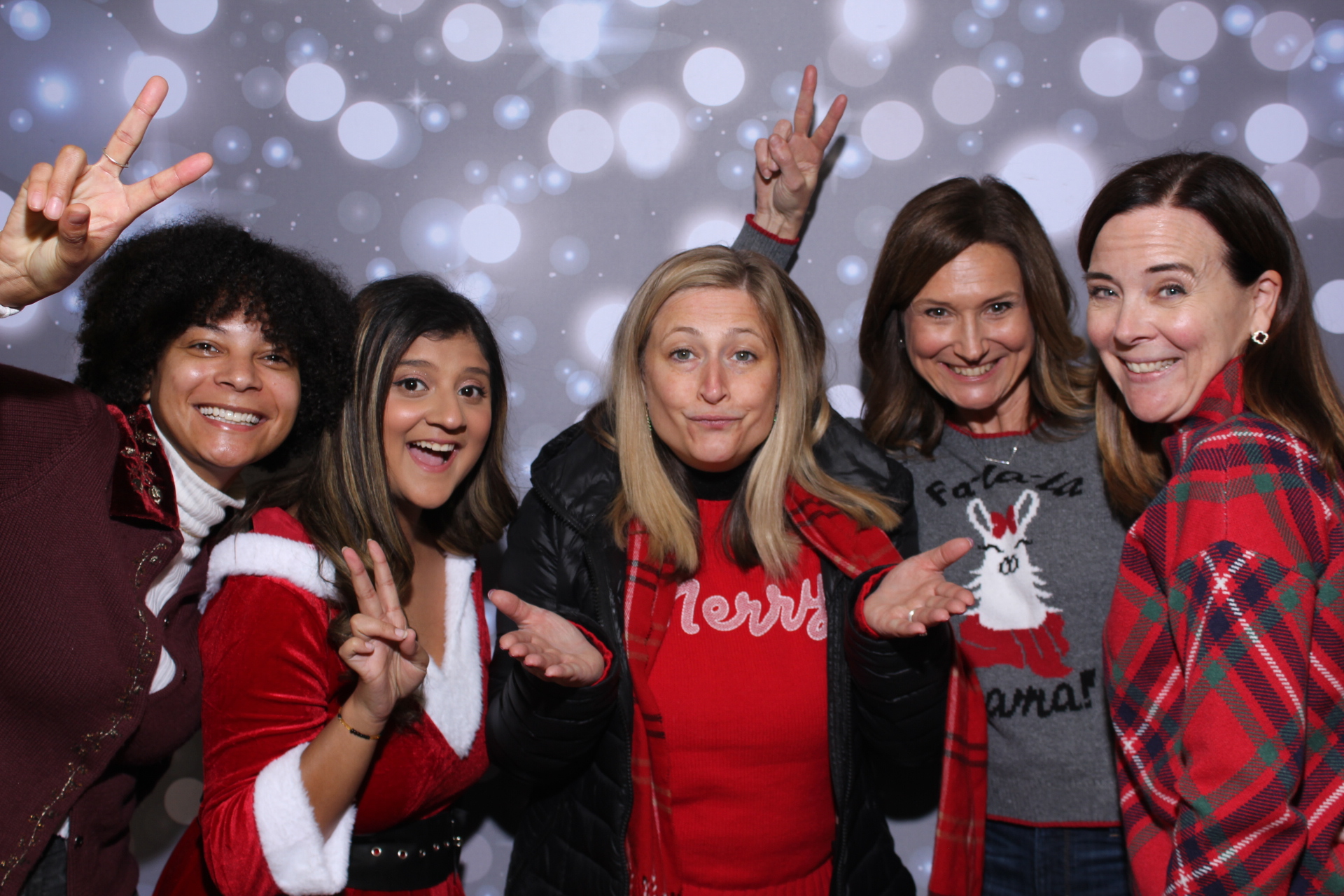 Jingle Fest 2025 | View more photos from the event at gallery.photoboothcincy.com/u/PhotoBoothCincy/Jingle-Fest-2025