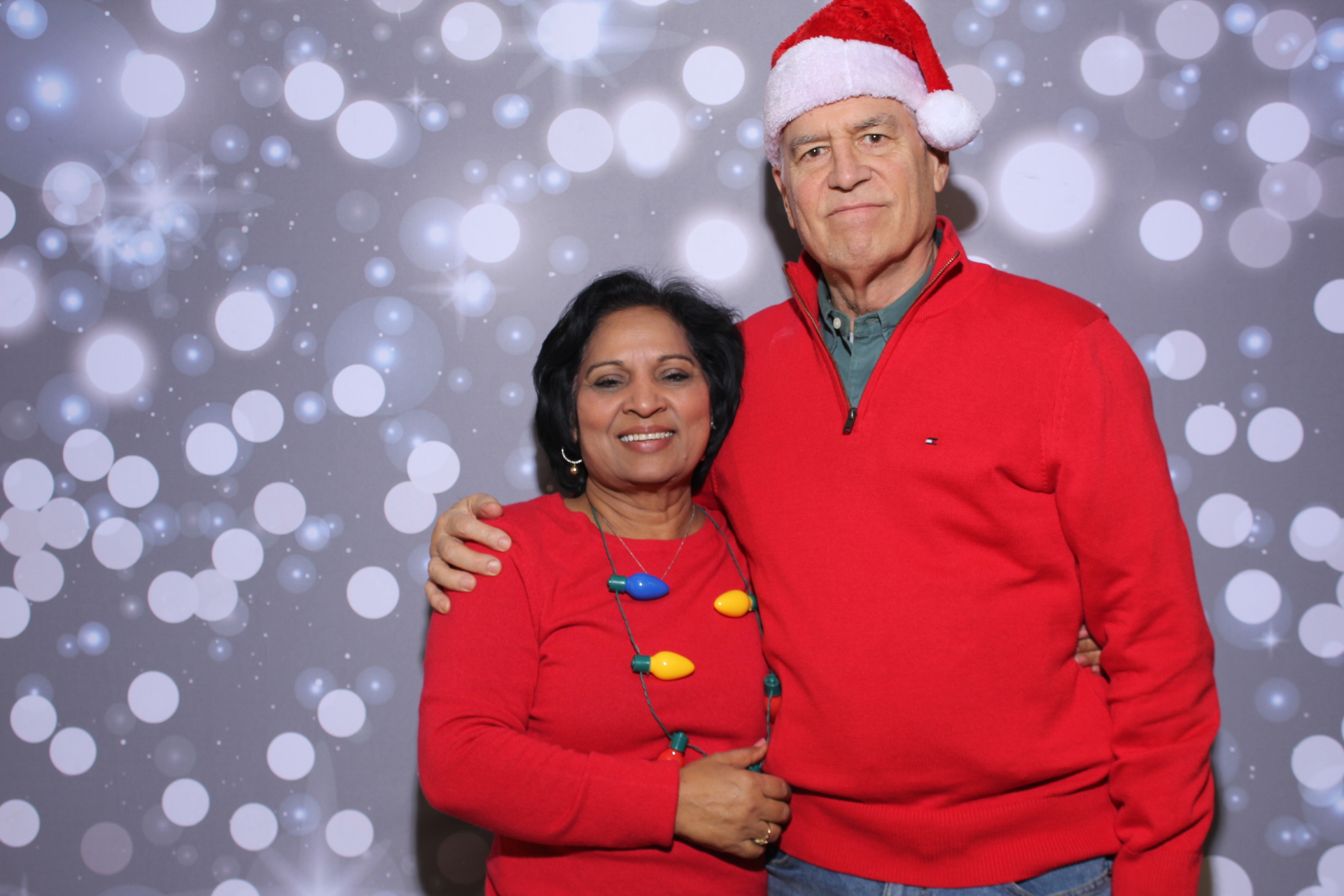 Jingle Fest 2025 | View more photos from the event at gallery.photoboothcincy.com/u/PhotoBoothCincy/Jingle-Fest-2025