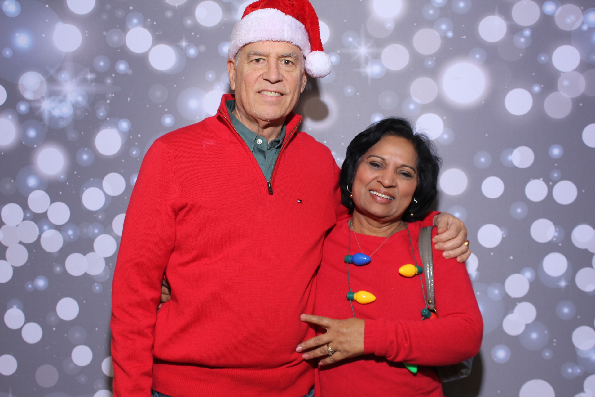 Jingle Fest 2025 | View more photos from the event at gallery.photoboothcincy.com/u/PhotoBoothCincy/Jingle-Fest-2025
