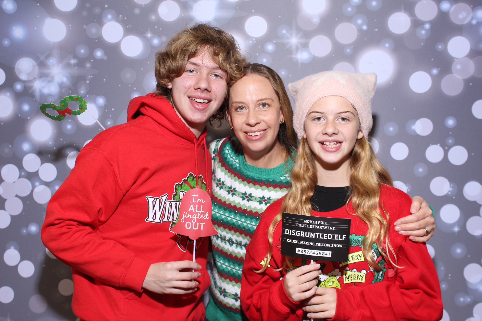 Jingle Fest 2025 | View more photos from the event at gallery.photoboothcincy.com/u/PhotoBoothCincy/Jingle-Fest-2025