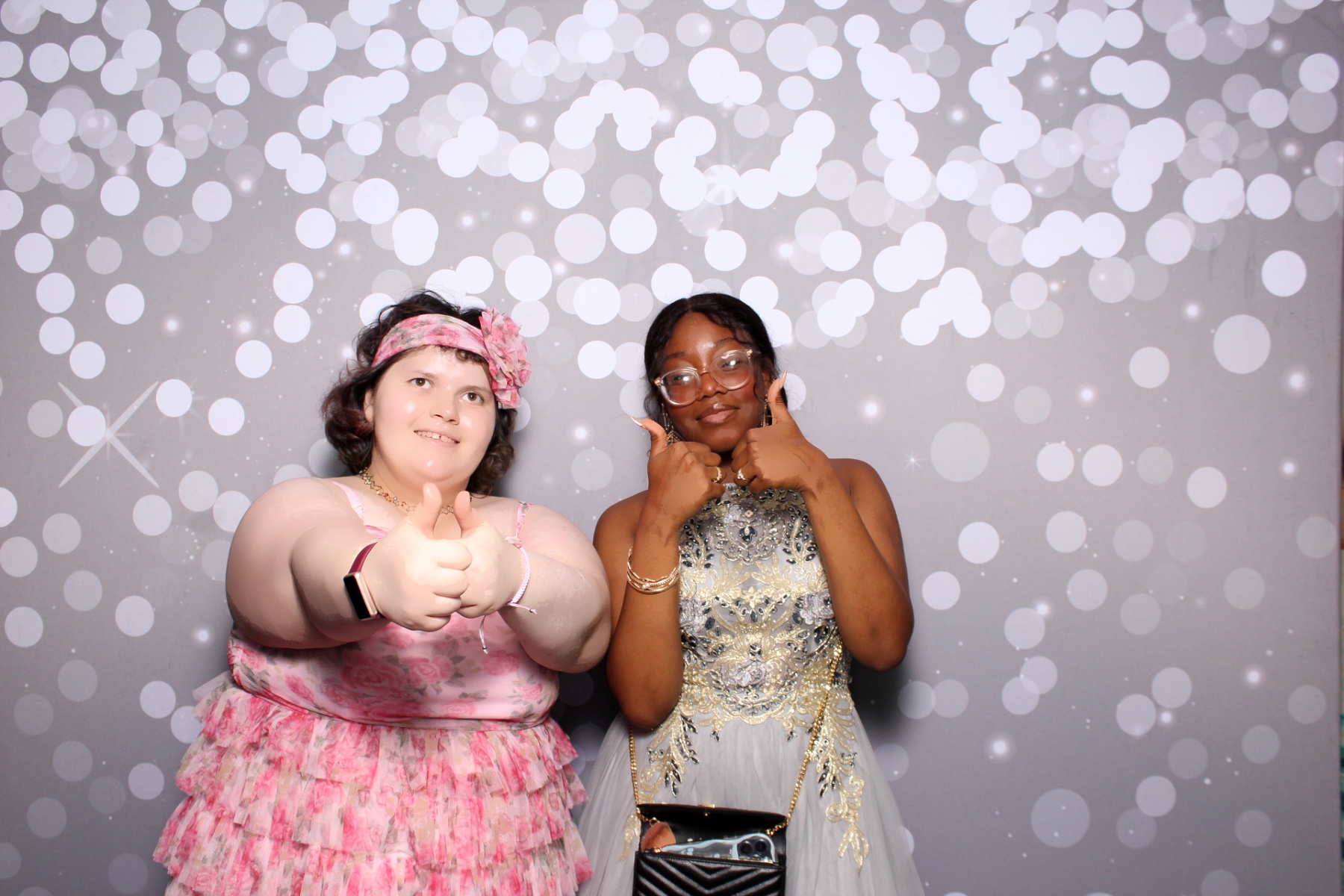 Joel's Grad Party | View more photos from the event at gallery.photoboothcincy.com/u/PhotoBoothCincy/Joels-Grad-Party