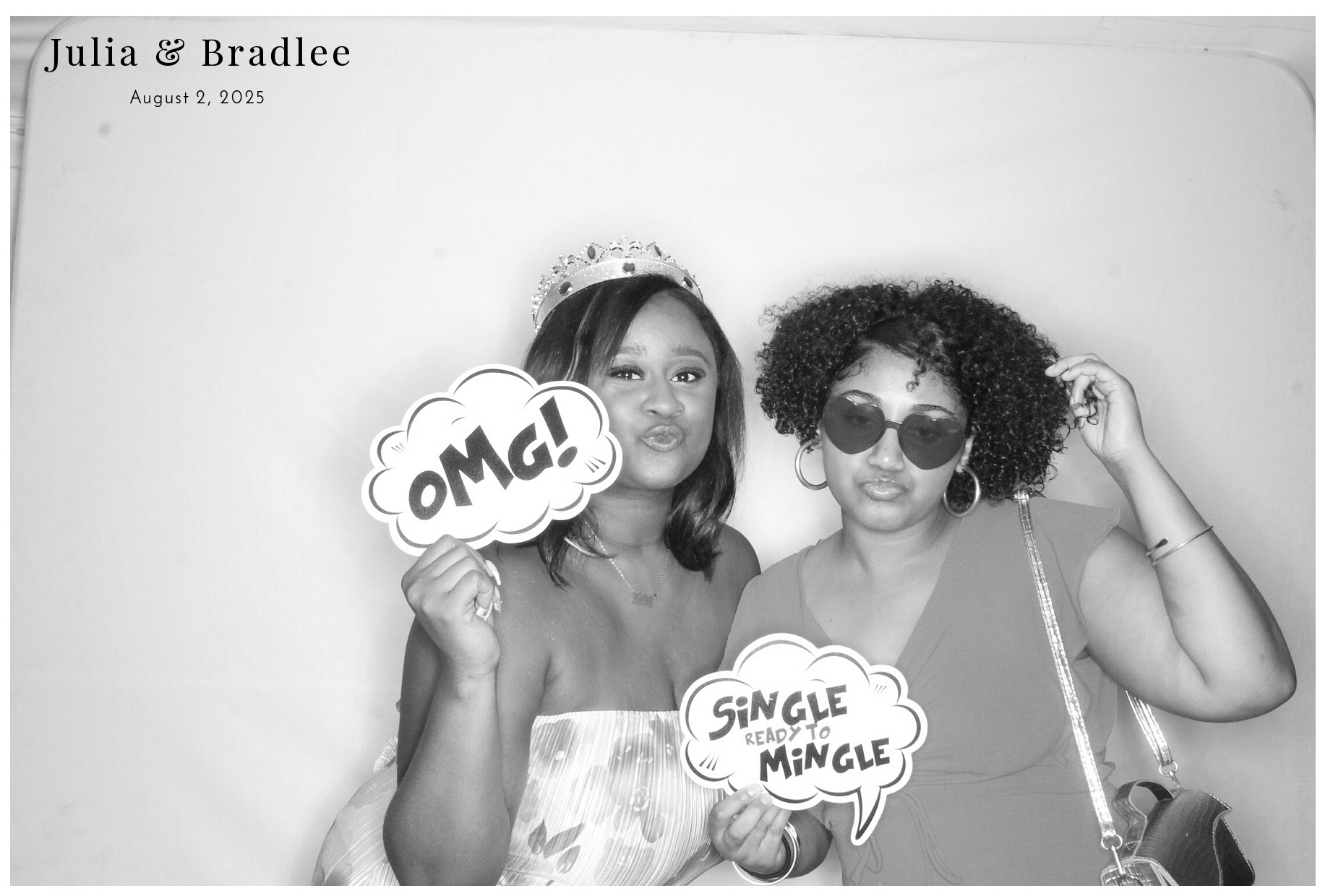 Julia & Bradlee | View more photos from the event at gallery.photoboothcincy.com/u/PhotoBoothCincy/Julia-Bradlee