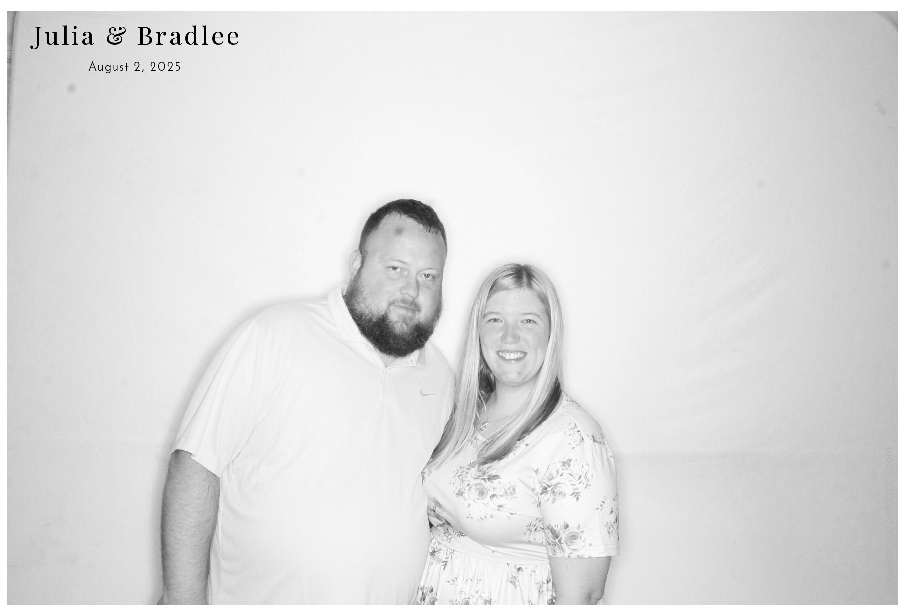 Julia & Bradlee | View more photos from the event at gallery.photoboothcincy.com/u/PhotoBoothCincy/Julia-Bradlee