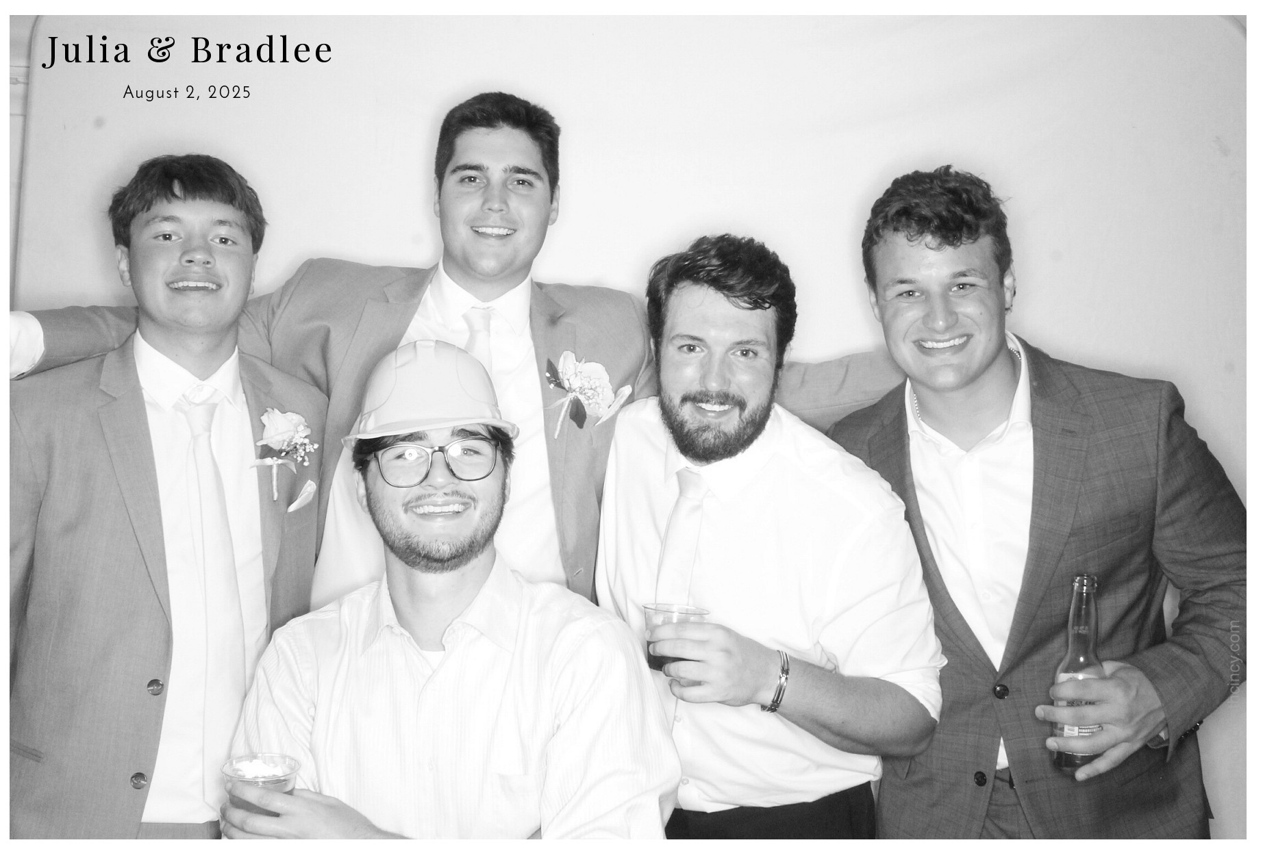 Julia & Bradlee | View more photos from the event at gallery.photoboothcincy.com/u/PhotoBoothCincy/Julia-Bradlee