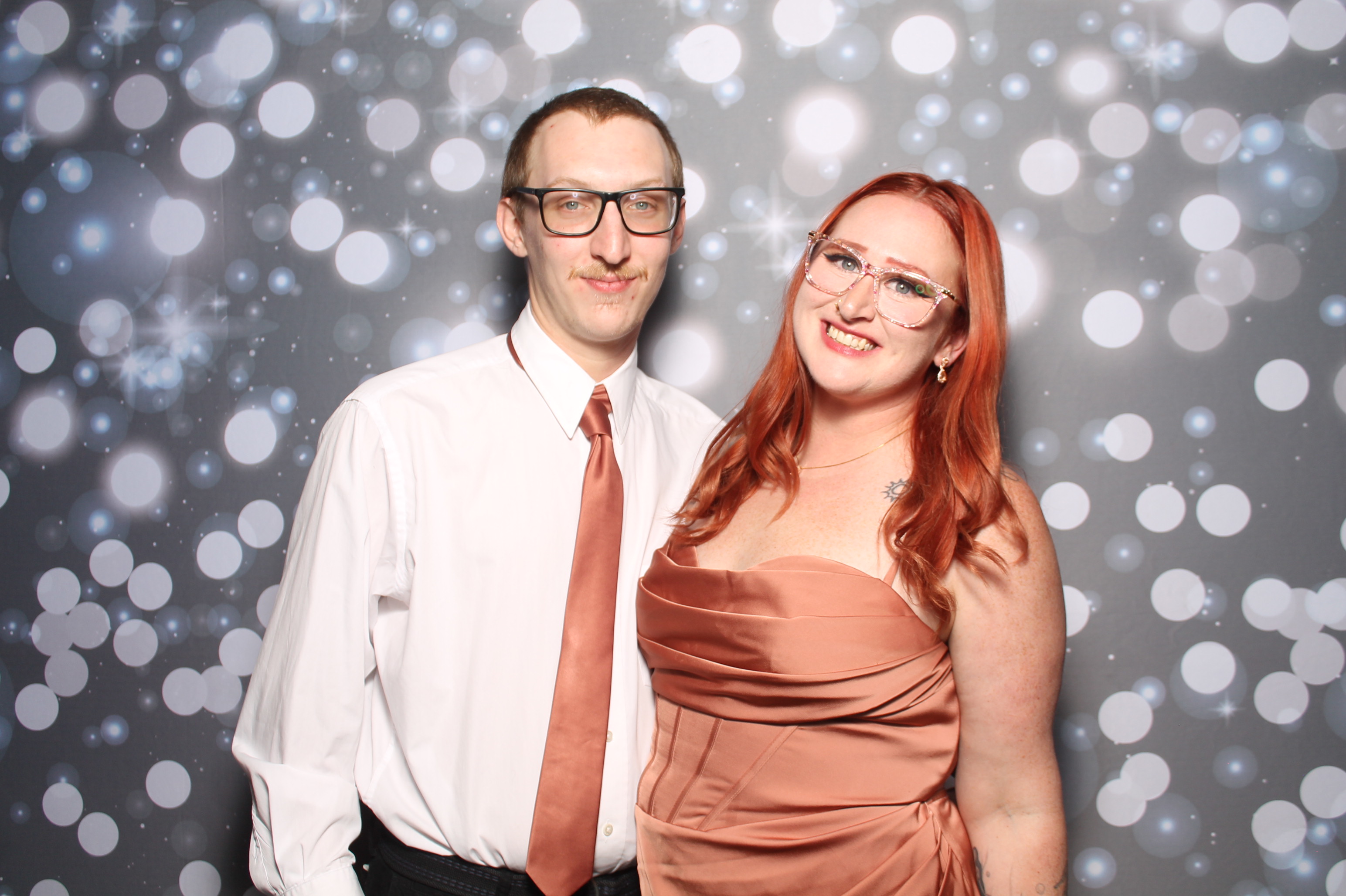 Julia & Jacob | View more photos from the event at gallery.photoboothcincy.com/u/PhotoBoothCincy/Julia-Jacob