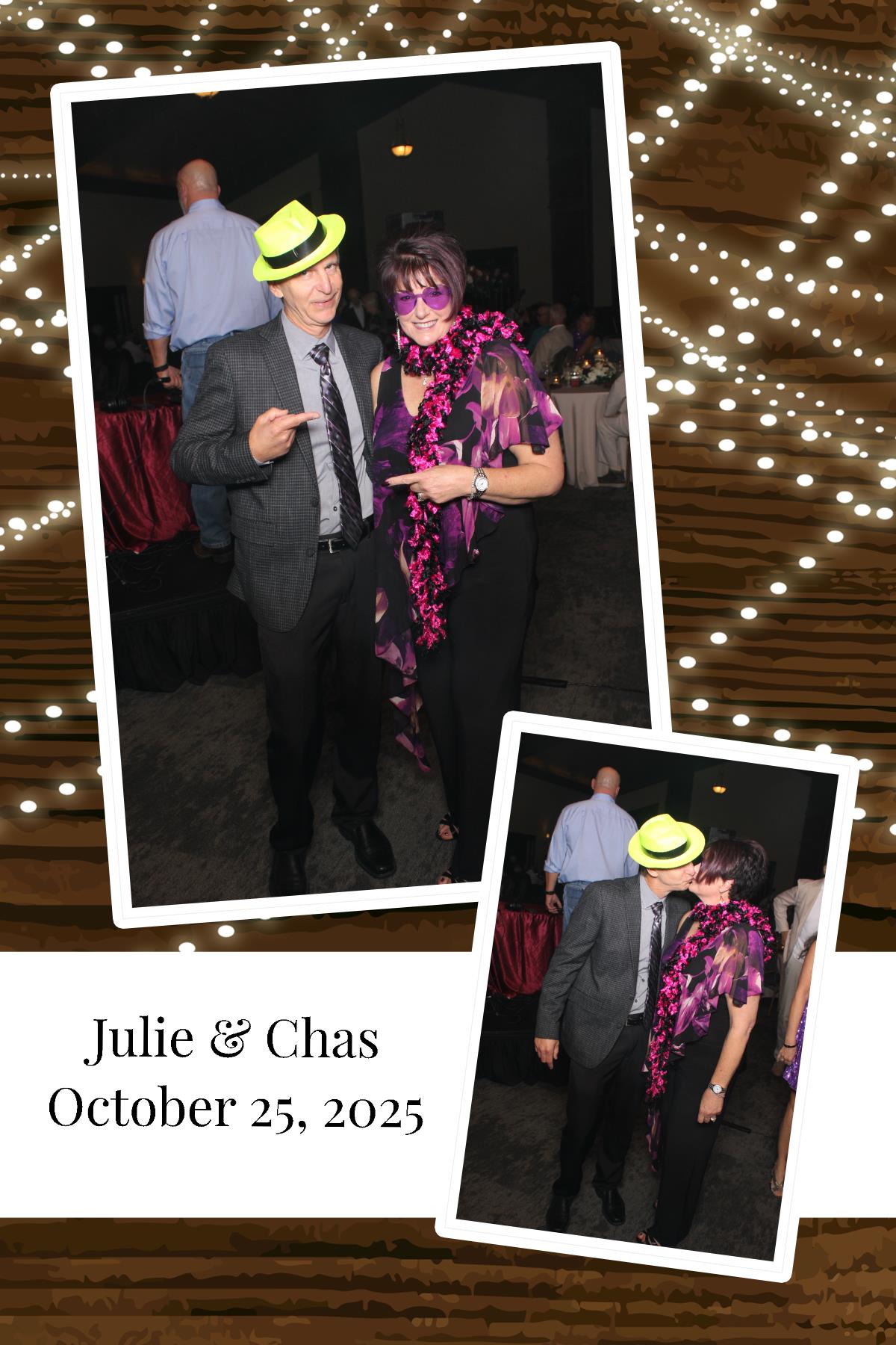 Julie & Chas | View more photos from the event at gallery.photoboothcincy.com/u/PhotoBoothCincy/Julie-Chas