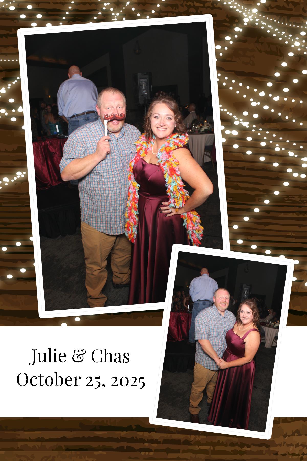 Julie & Chas | View more photos from the event at gallery.photoboothcincy.com/u/PhotoBoothCincy/Julie-Chas