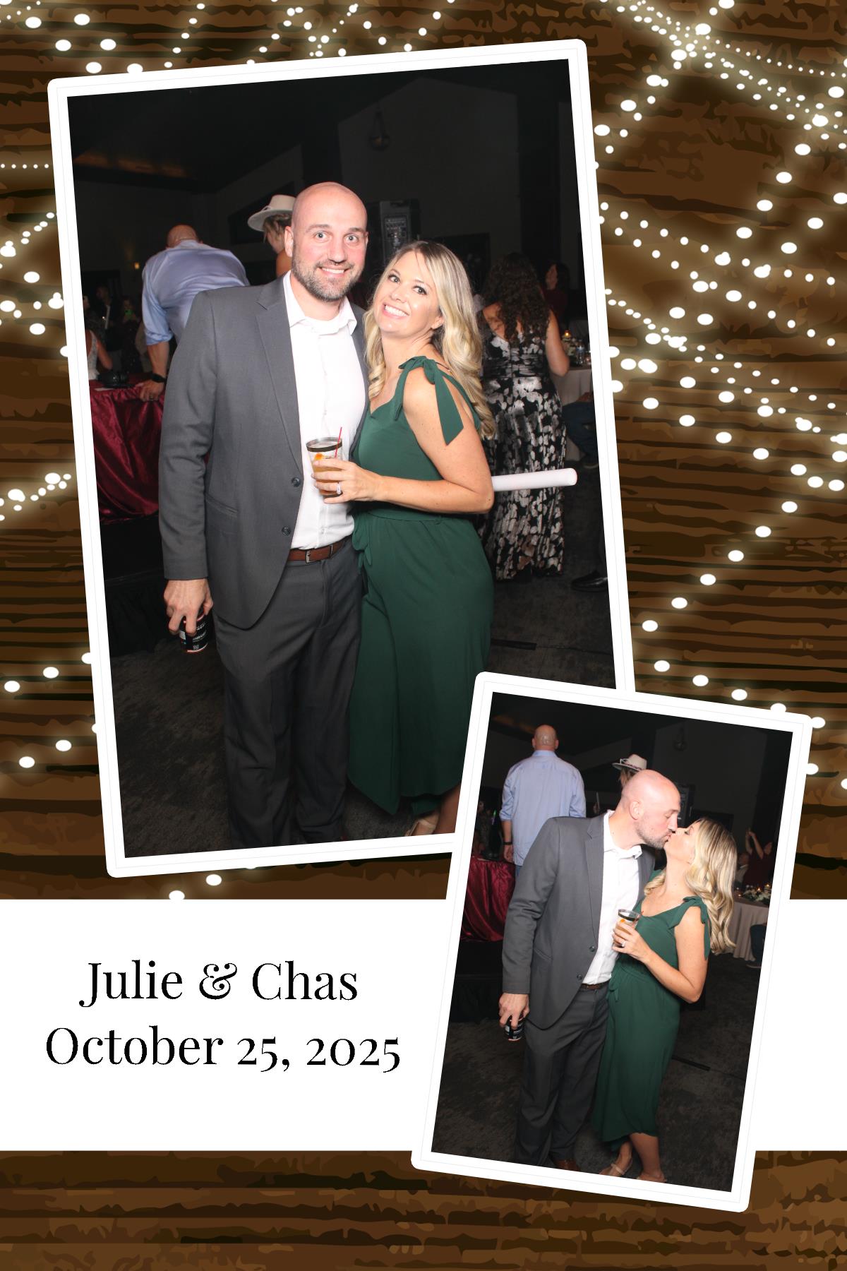 Julie & Chas | View more photos from the event at gallery.photoboothcincy.com/u/PhotoBoothCincy/Julie-Chas