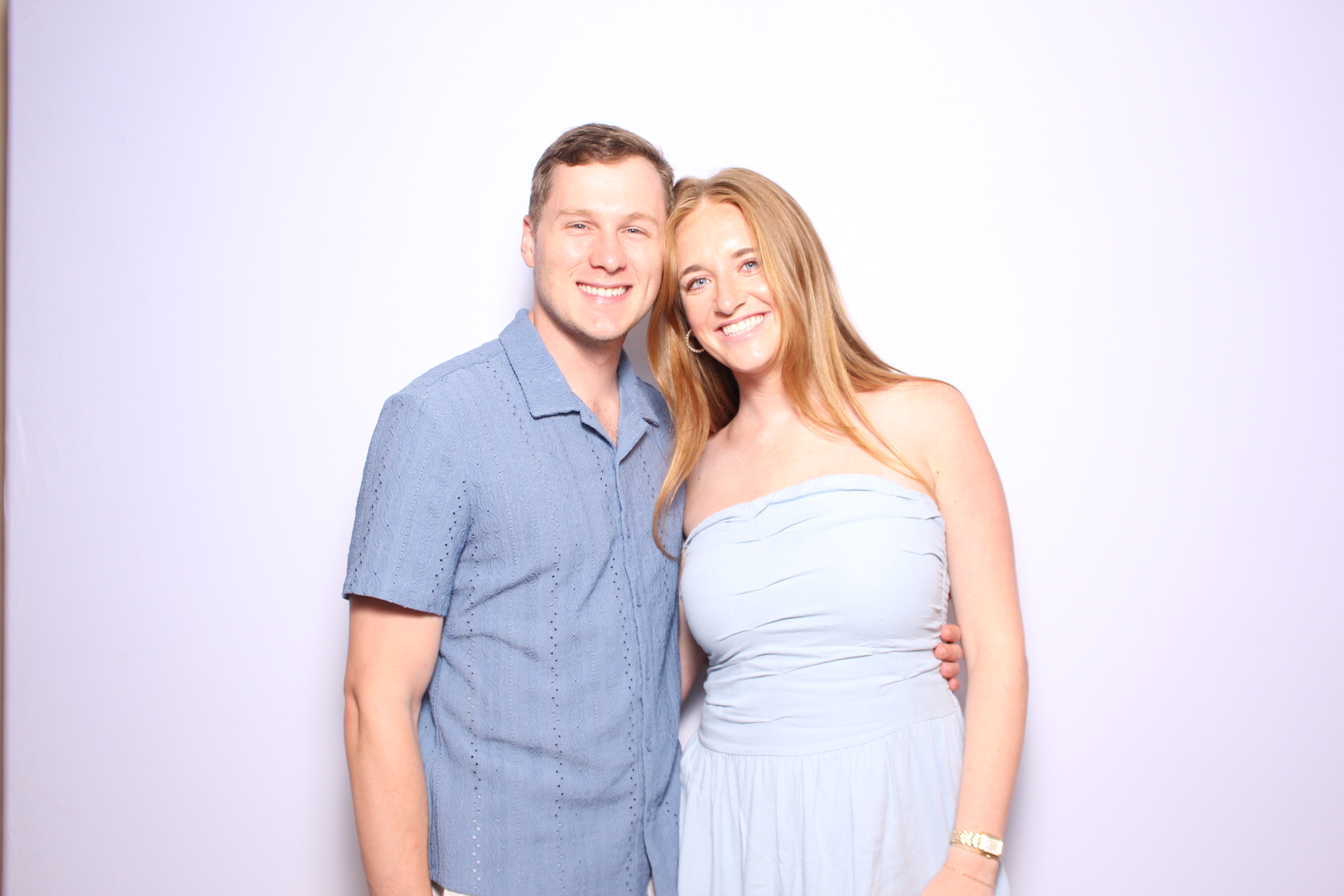 Julie & Hank | View more photos from the event at gallery.photoboothcincy.com/u/PhotoBoothCincy/Julie-Hank