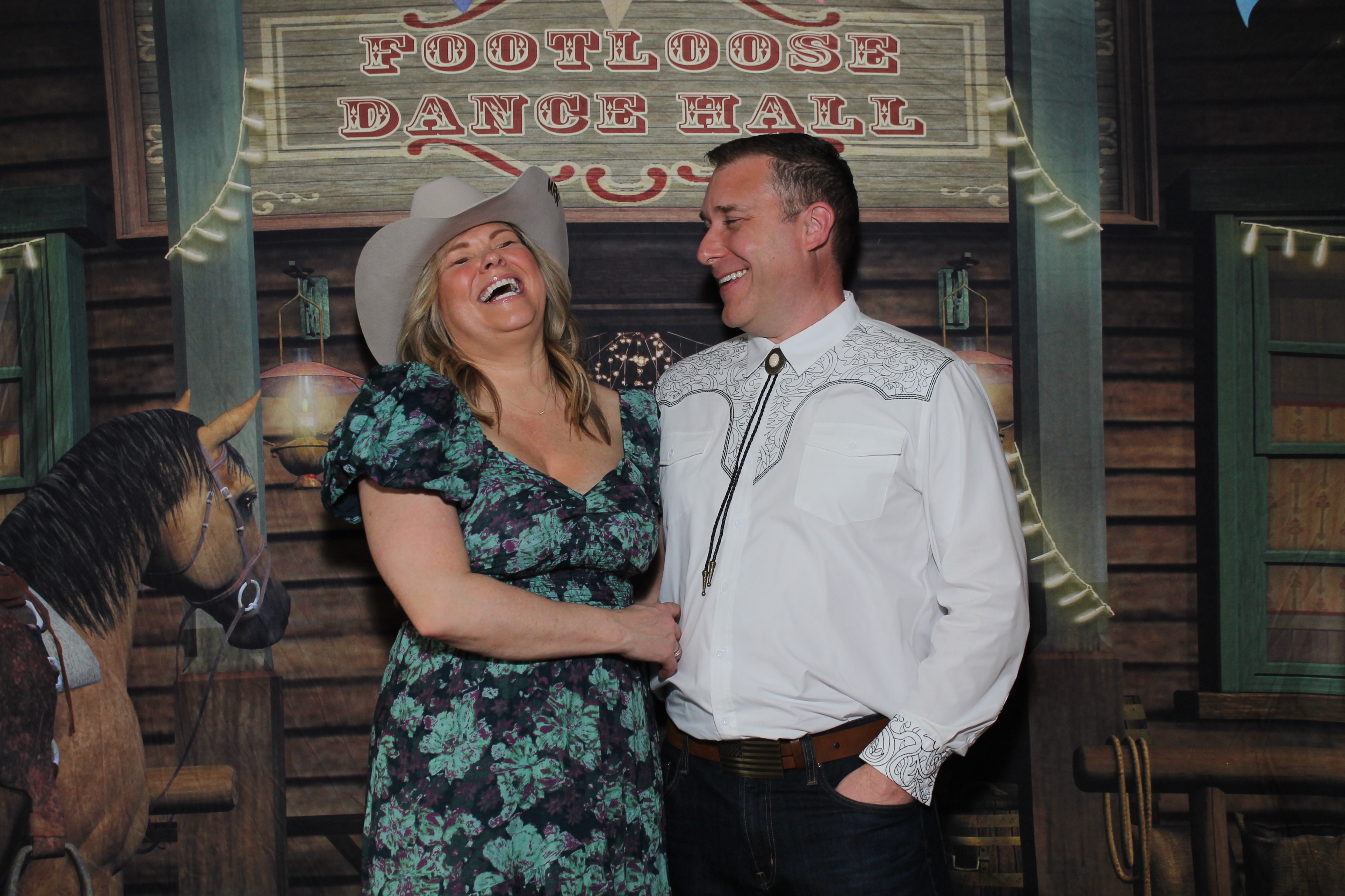 JuneFest Gala  | View more photos from the event at gallery.photoboothcincy.com/u/PhotoBoothCincy/JuneFest-Gala