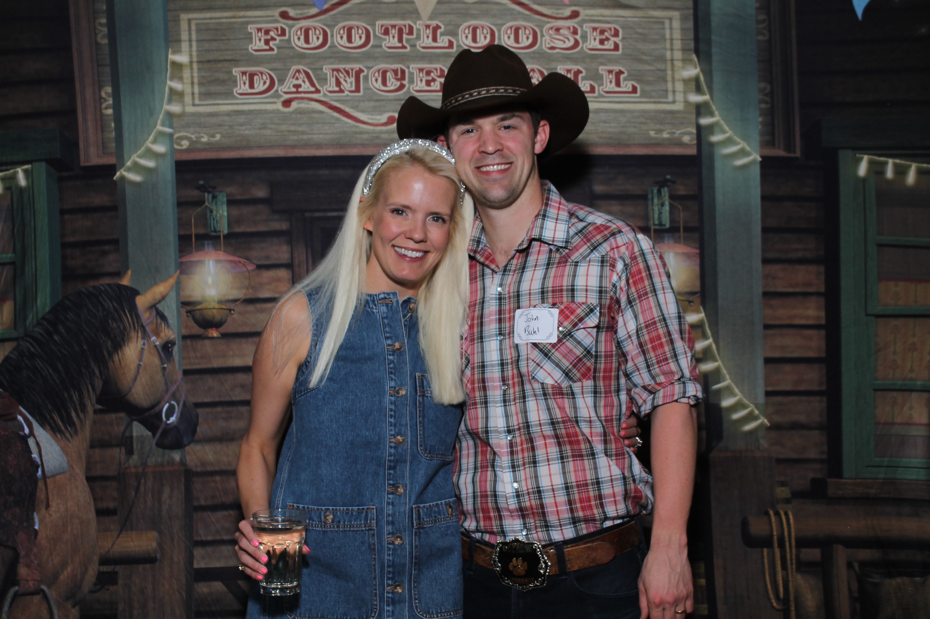JuneFest Gala  | View more photos from the event at gallery.photoboothcincy.com/u/PhotoBoothCincy/JuneFest-Gala