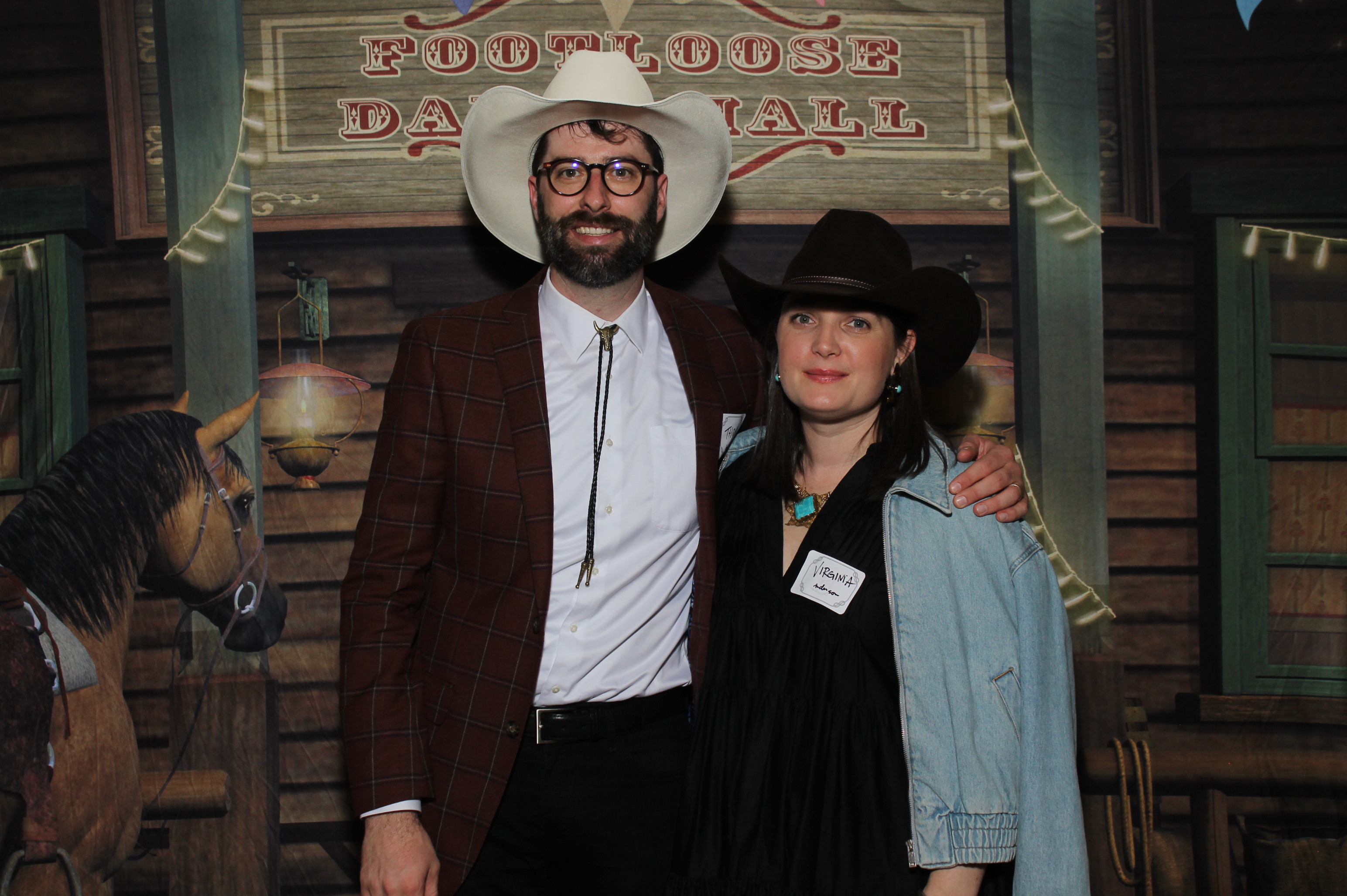 JuneFest Gala  | View more photos from the event at gallery.photoboothcincy.com/u/PhotoBoothCincy/JuneFest-Gala