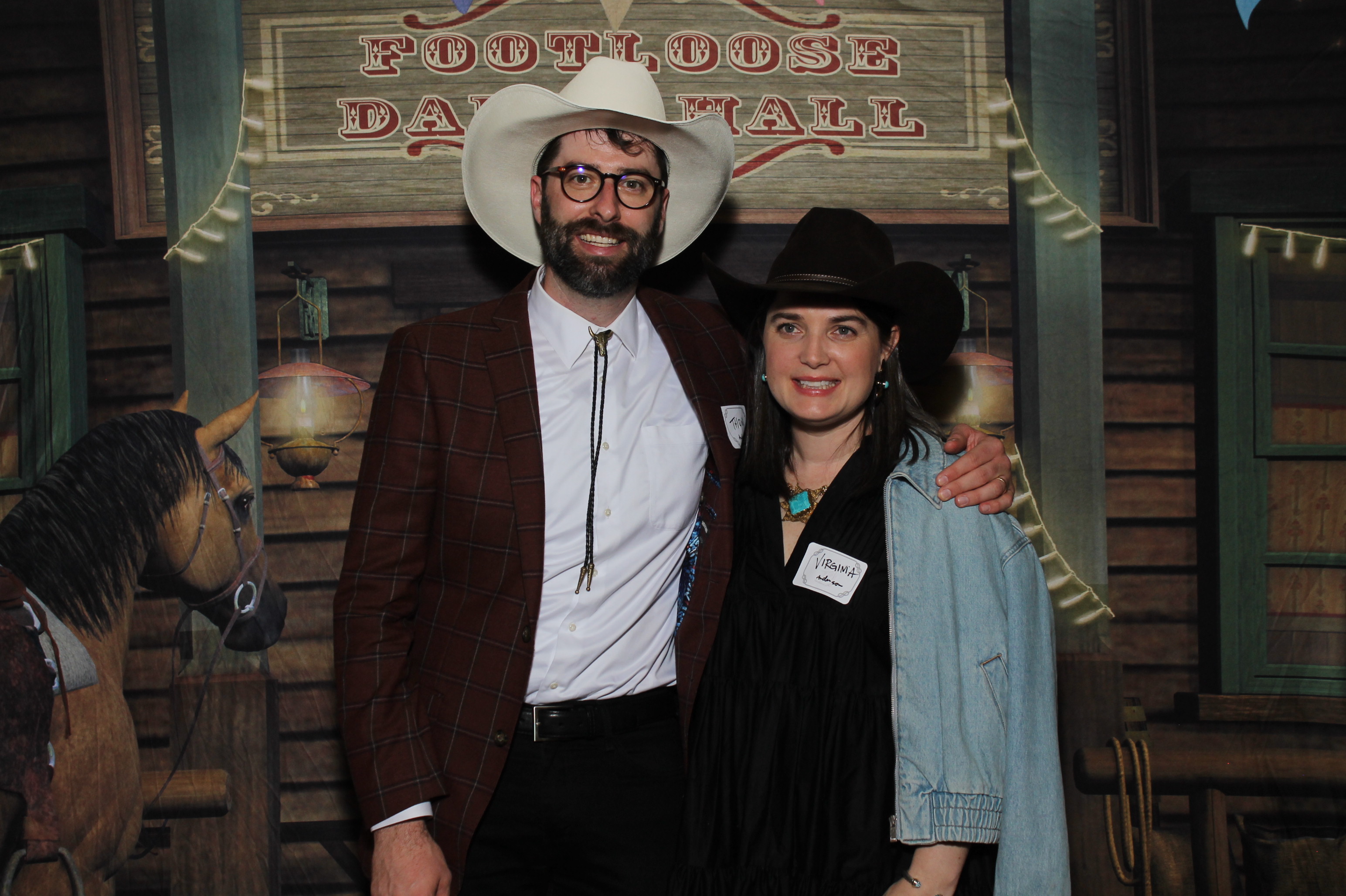 JuneFest Gala  | View more photos from the event at gallery.photoboothcincy.com/u/PhotoBoothCincy/JuneFest-Gala