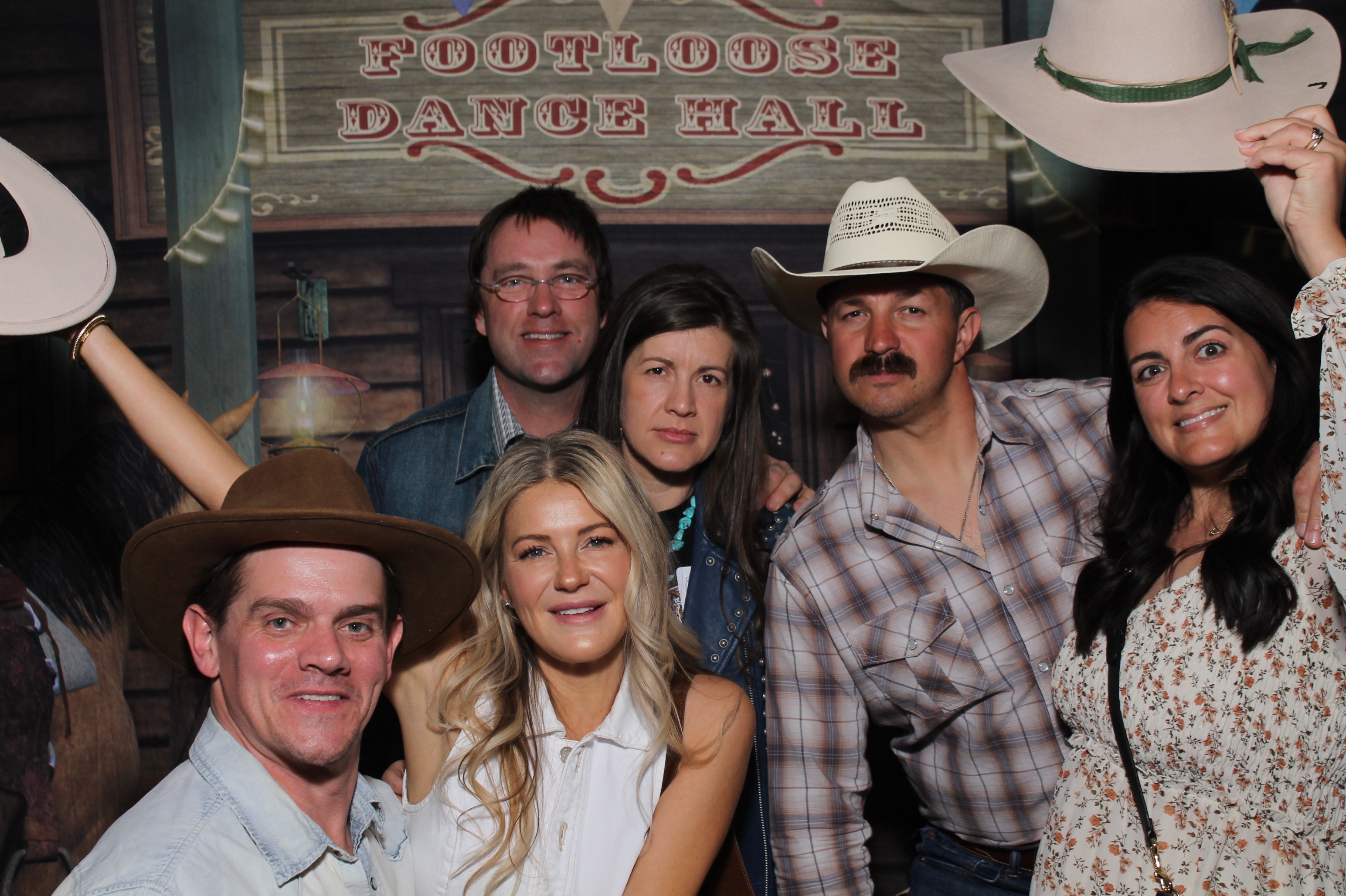 JuneFest Gala  | View more photos from the event at gallery.photoboothcincy.com/u/PhotoBoothCincy/JuneFest-Gala