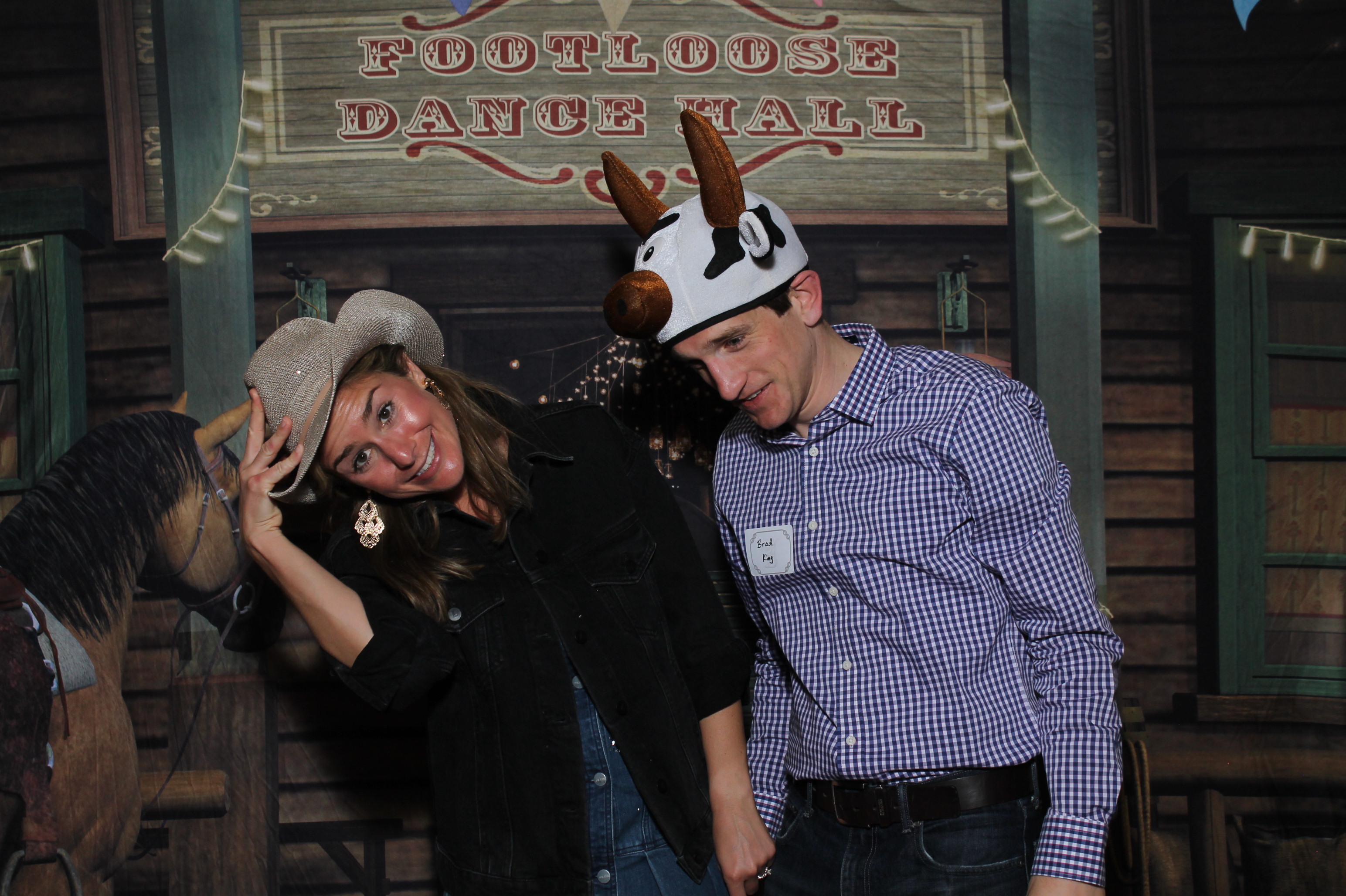 JuneFest Gala  | View more photos from the event at gallery.photoboothcincy.com/u/PhotoBoothCincy/JuneFest-Gala