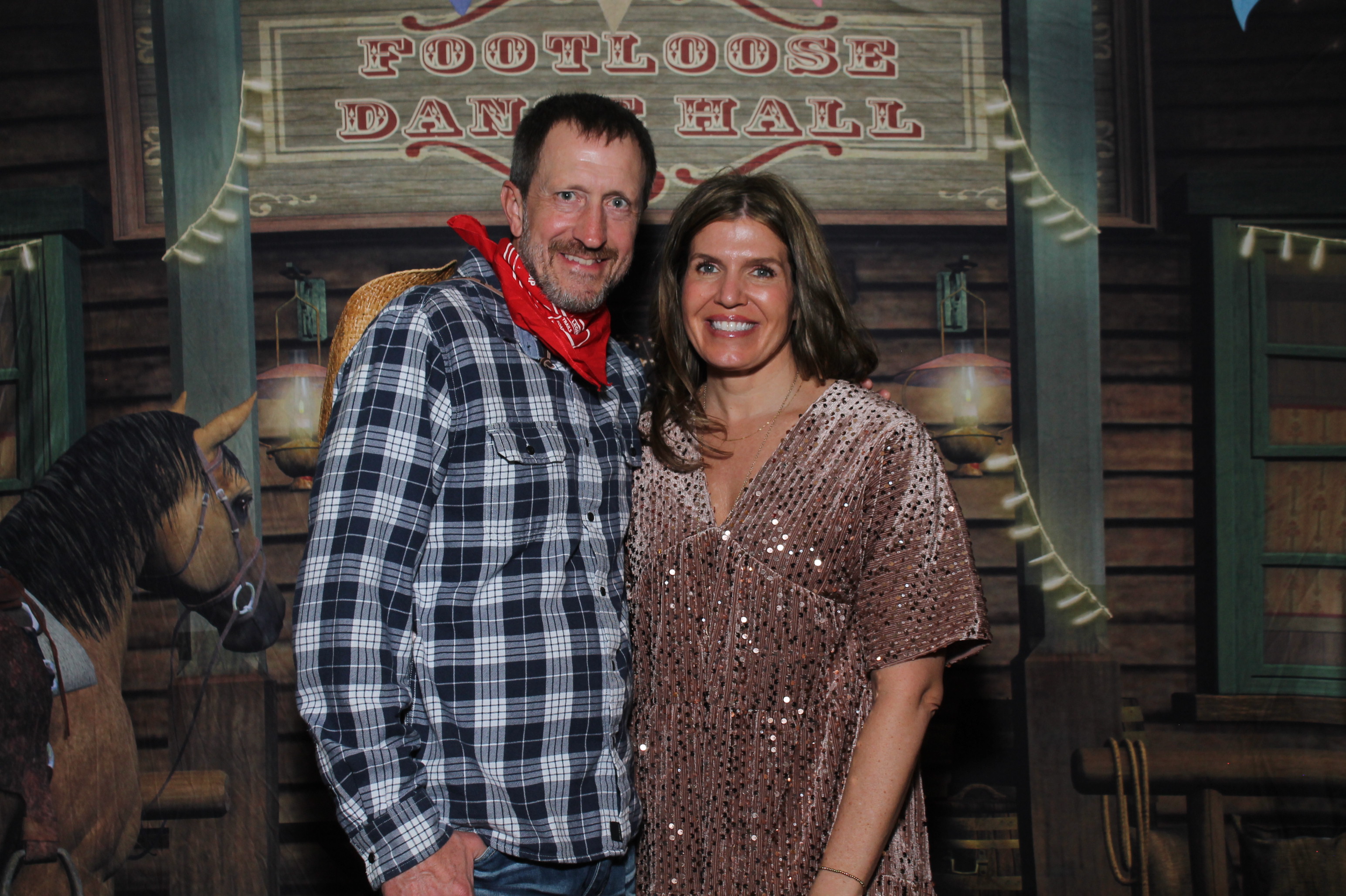 JuneFest Gala  | View more photos from the event at gallery.photoboothcincy.com/u/PhotoBoothCincy/JuneFest-Gala