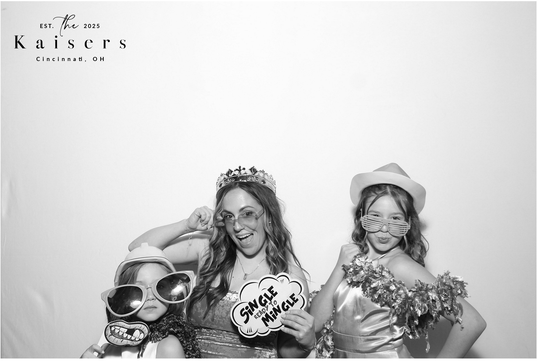 Kaiser Wedding | View more photos from the event at gallery.photoboothcincy.com/u/PhotoBoothCincy/Kaiser-Wedding