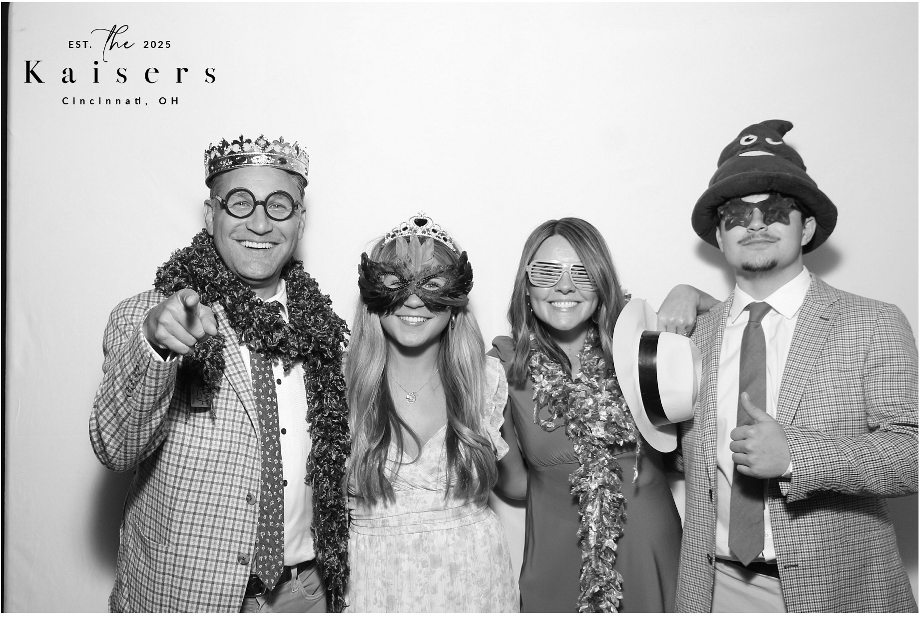 Kaiser Wedding | View more photos from the event at gallery.photoboothcincy.com/u/PhotoBoothCincy/Kaiser-Wedding