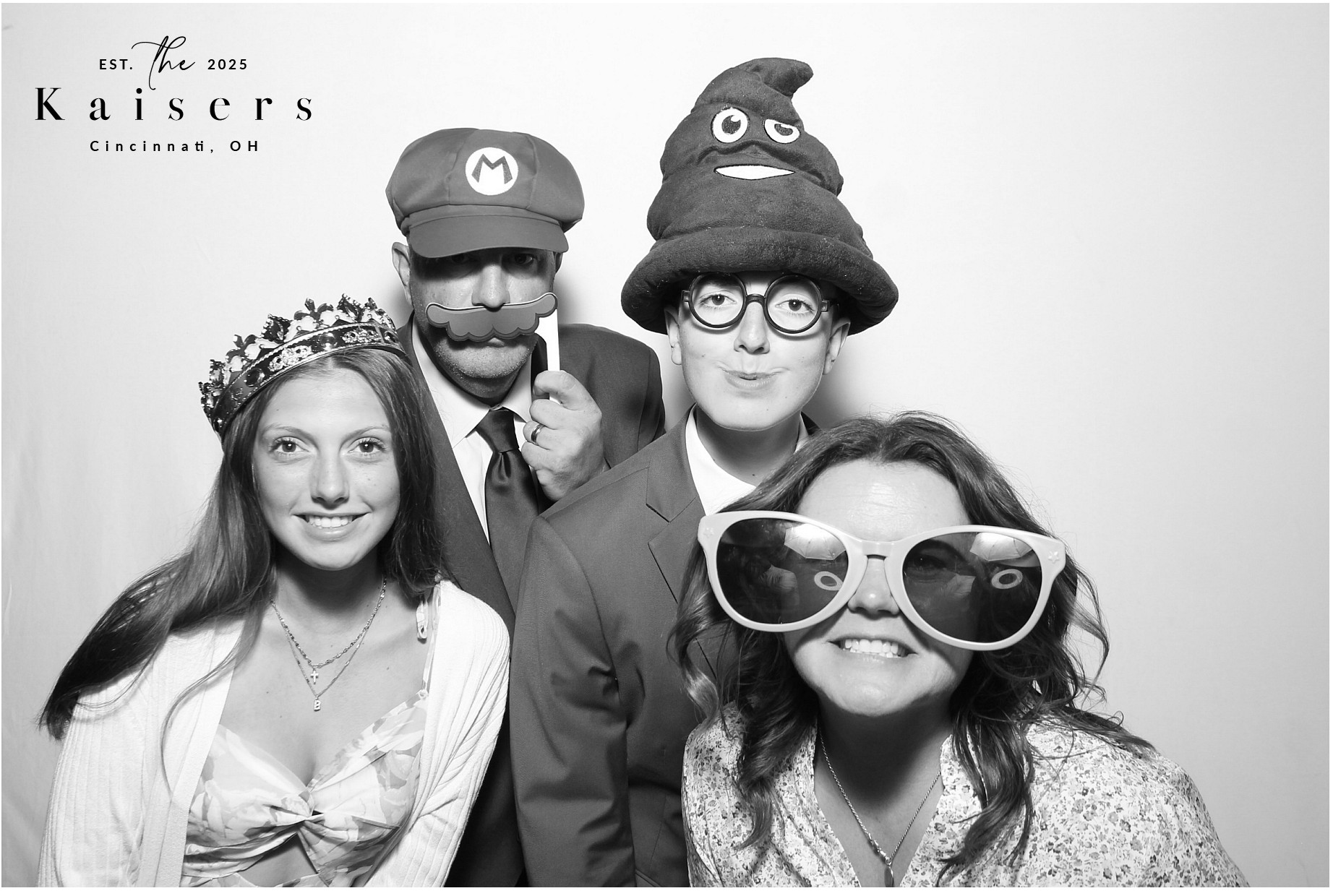 Kaiser Wedding | View more photos from the event at gallery.photoboothcincy.com/u/PhotoBoothCincy/Kaiser-Wedding