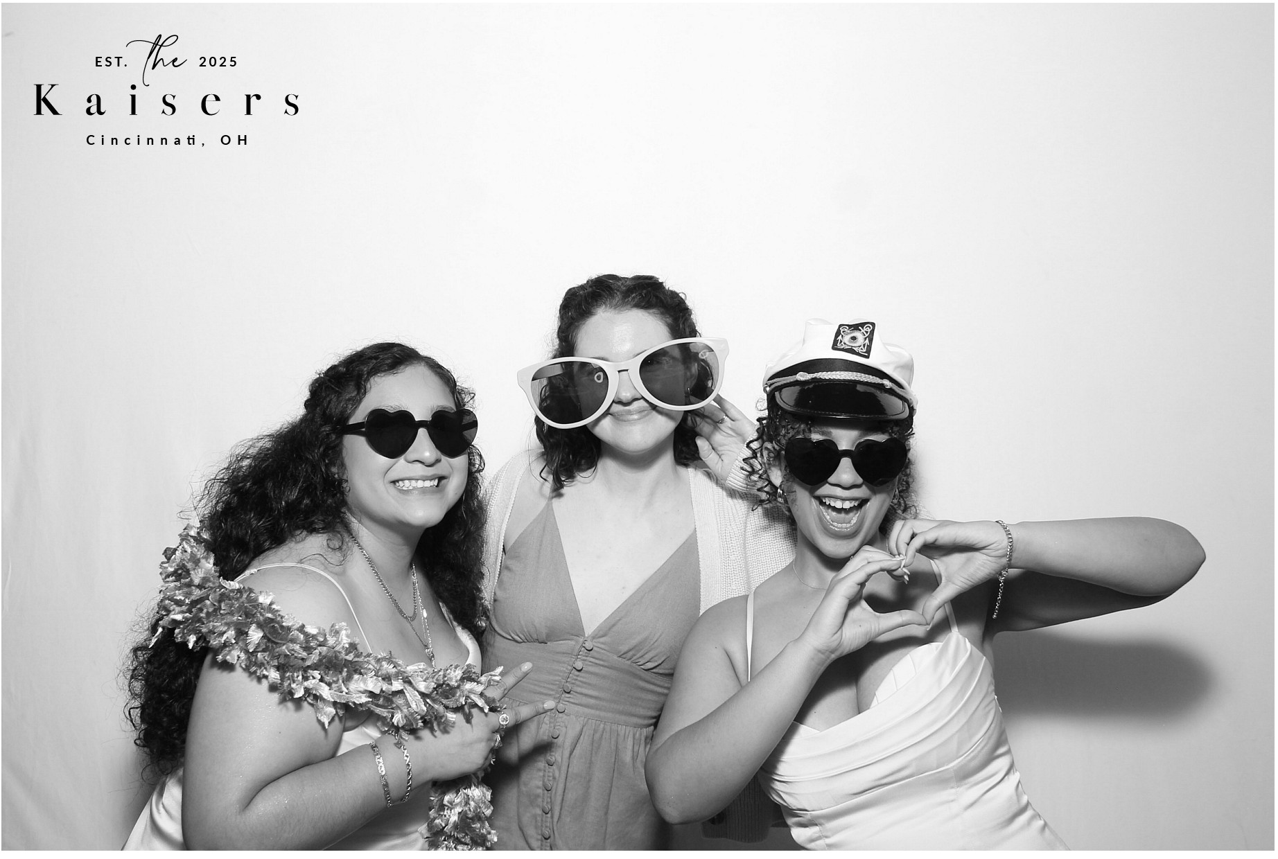 Kaiser Wedding | View more photos from the event at gallery.photoboothcincy.com/u/PhotoBoothCincy/Kaiser-Wedding