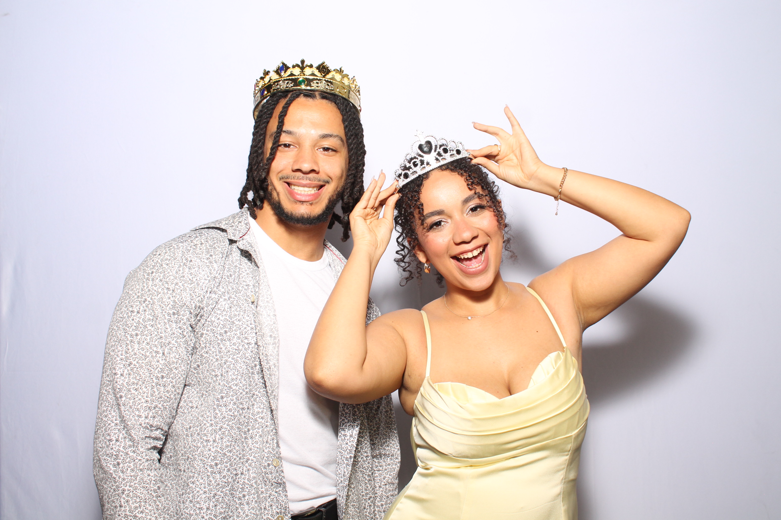 Kaiser Wedding | View more photos from the event at gallery.photoboothcincy.com/u/PhotoBoothCincy/Kaiser-Wedding
