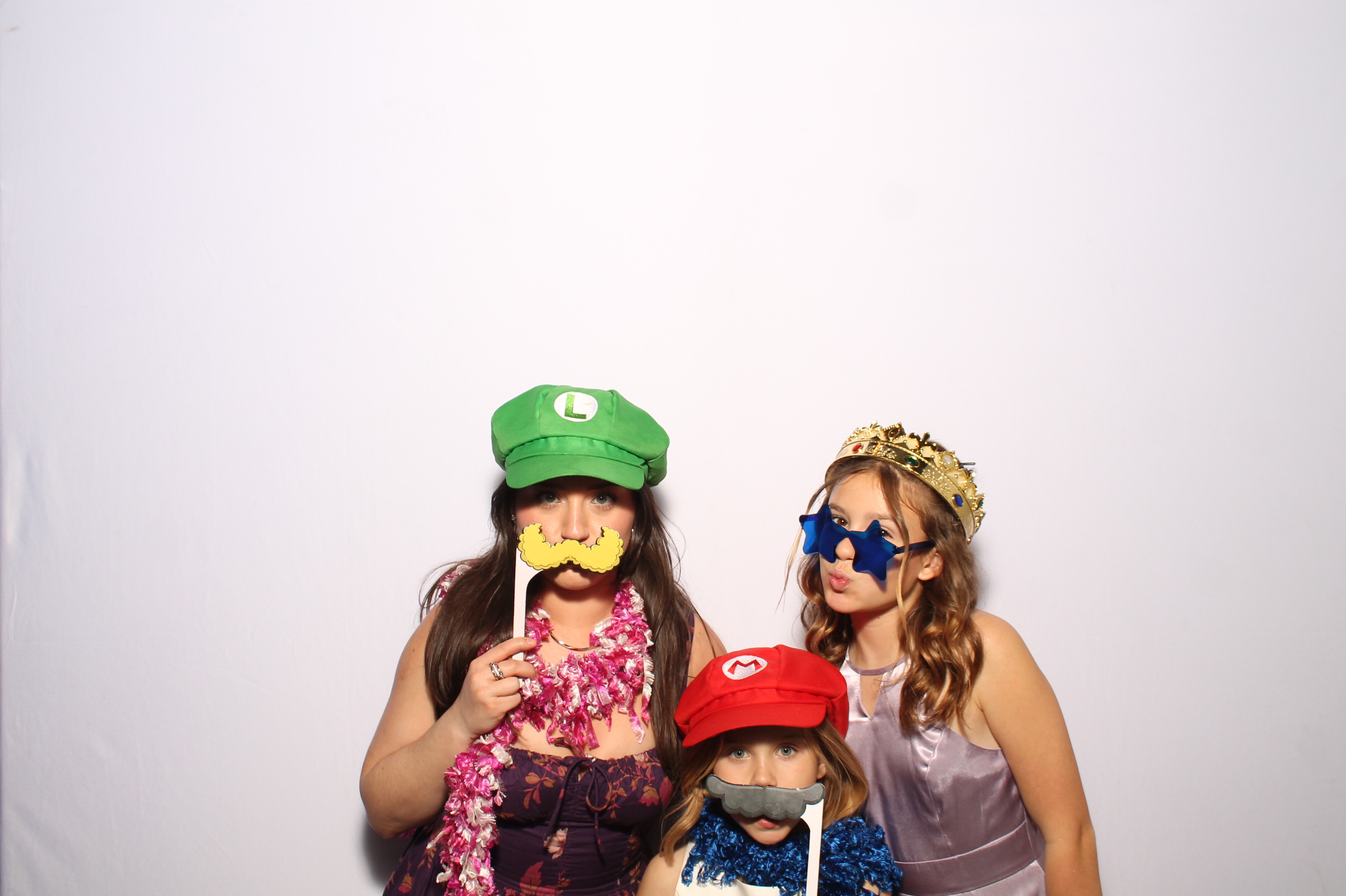 Kaiser Wedding | View more photos from the event at gallery.photoboothcincy.com/u/PhotoBoothCincy/Kaiser-Wedding