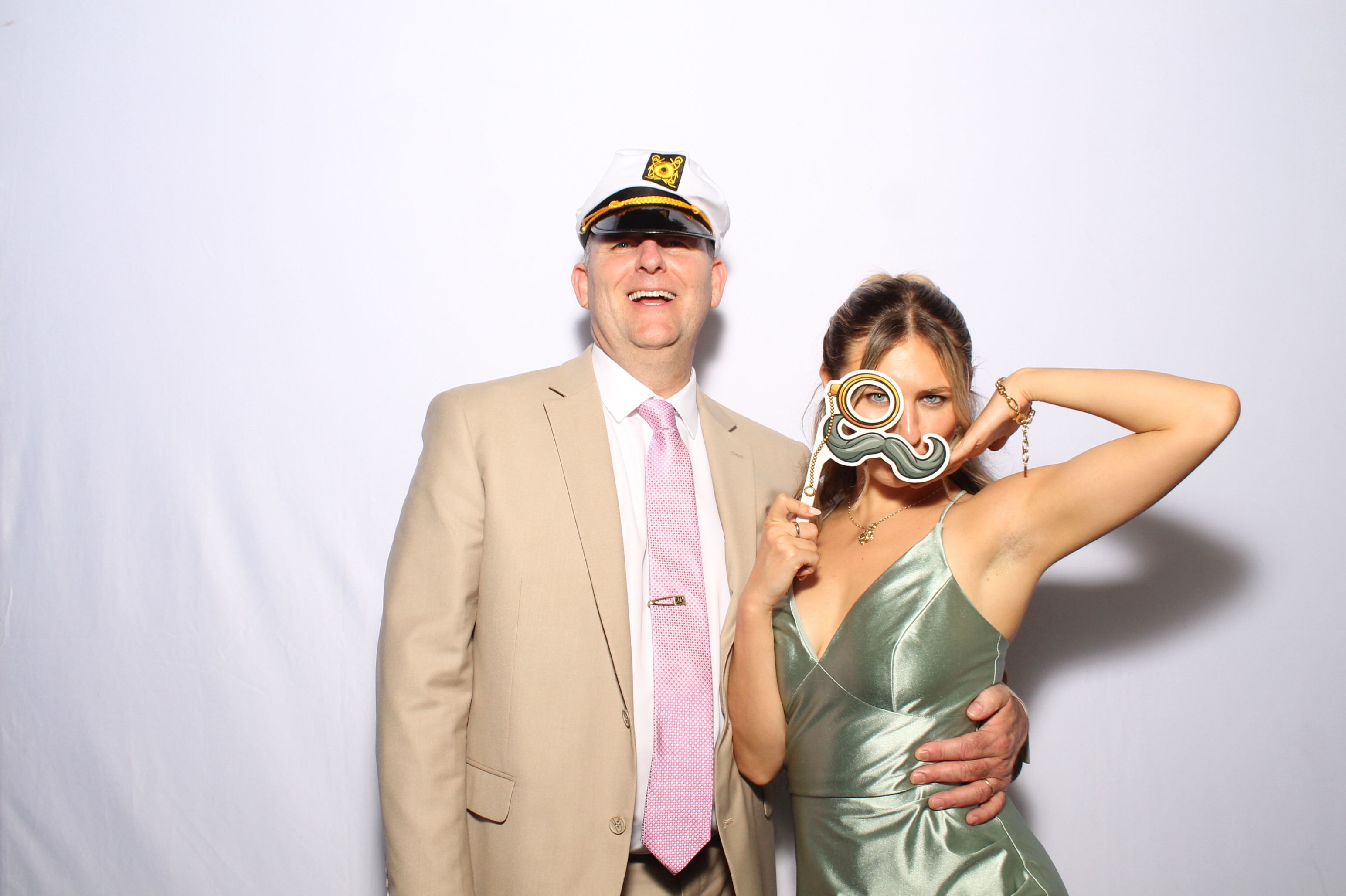 Kaiser Wedding | View more photos from the event at gallery.photoboothcincy.com/u/PhotoBoothCincy/Kaiser-Wedding