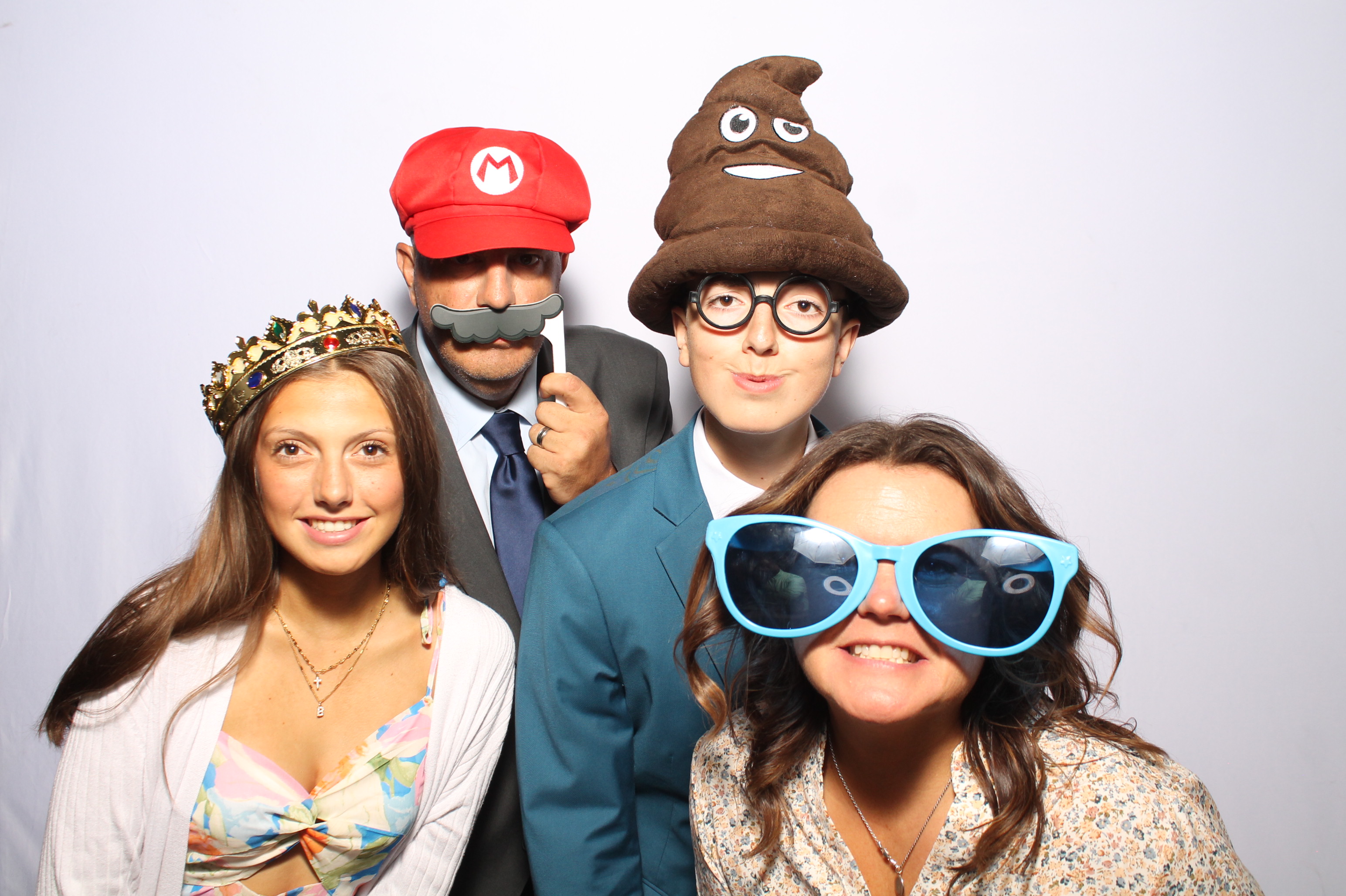 Kaiser Wedding | View more photos from the event at gallery.photoboothcincy.com/u/PhotoBoothCincy/Kaiser-Wedding