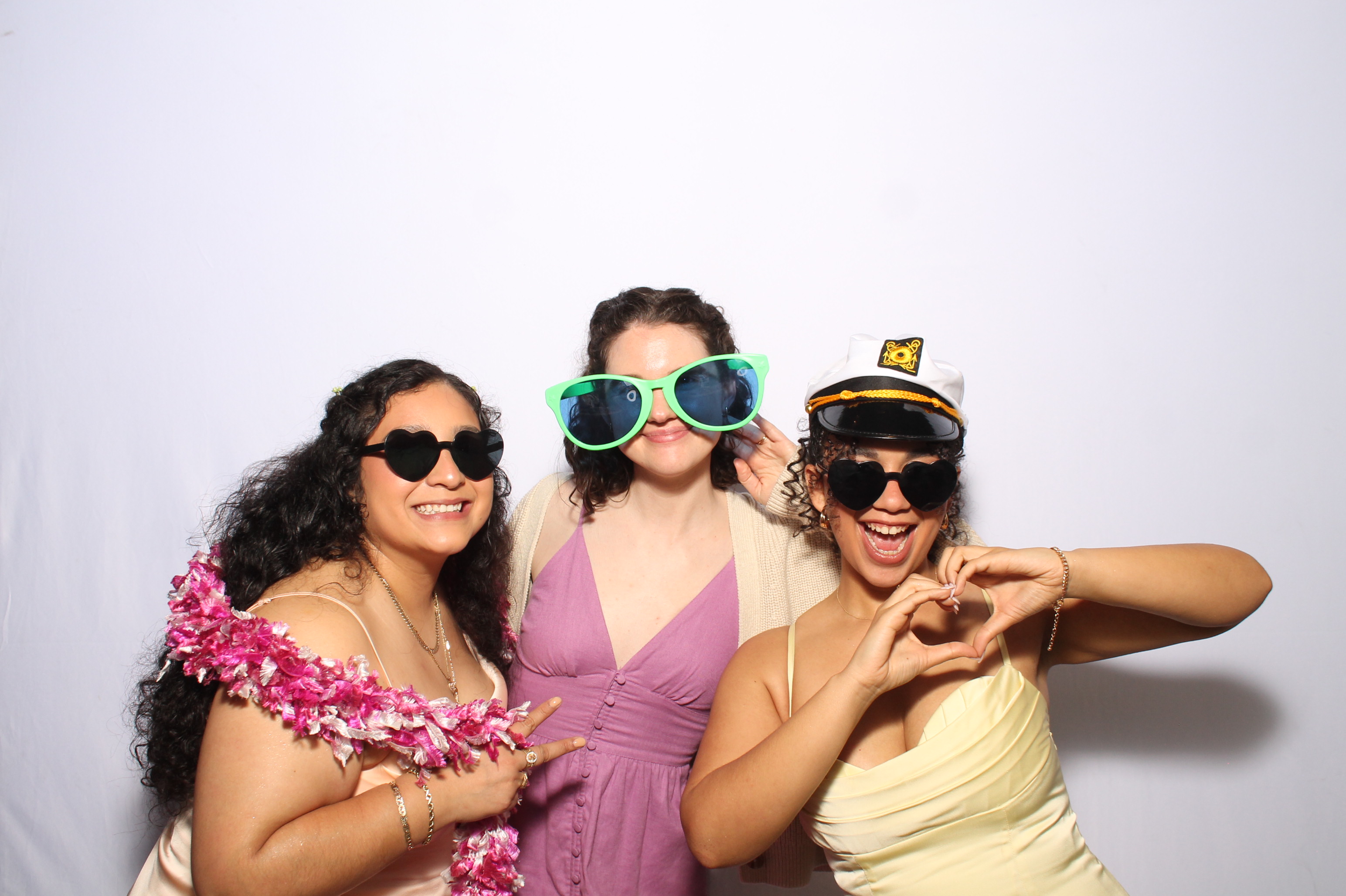 Kaiser Wedding | View more photos from the event at gallery.photoboothcincy.com/u/PhotoBoothCincy/Kaiser-Wedding