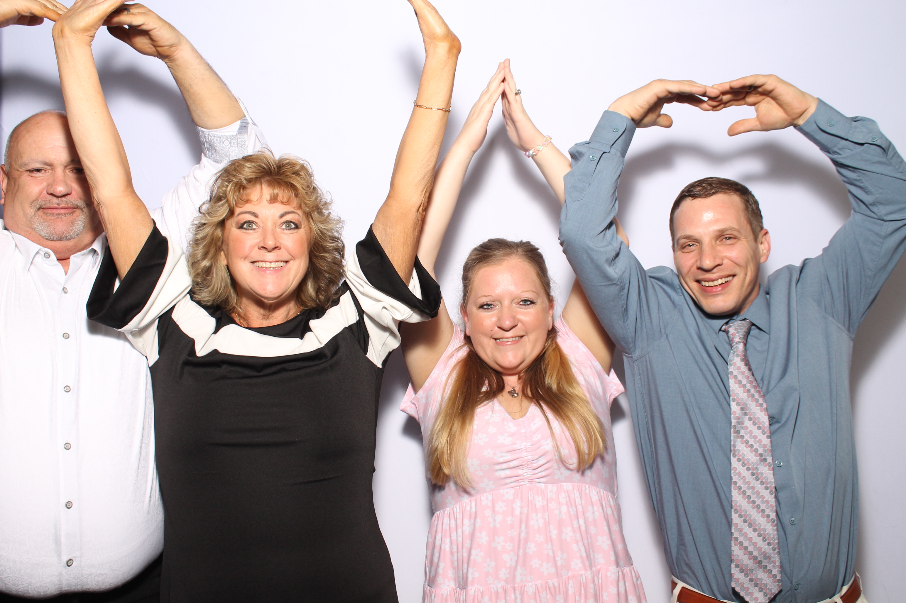 Kaiser Wedding | View more photos from the event at gallery.photoboothcincy.com/u/PhotoBoothCincy/Kaiser-Wedding