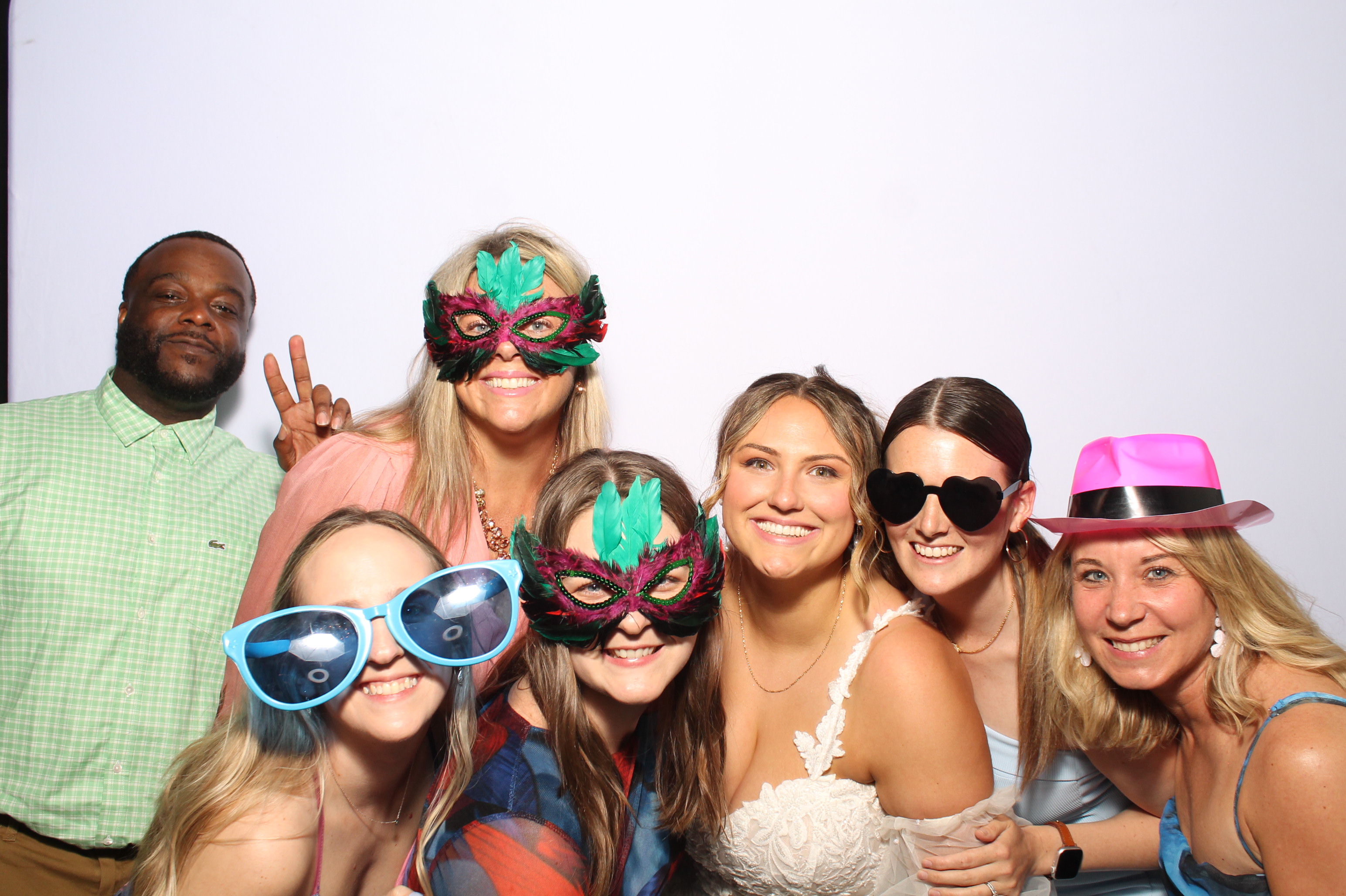 Kaiser Wedding | View more photos from the event at gallery.photoboothcincy.com/u/PhotoBoothCincy/Kaiser-Wedding