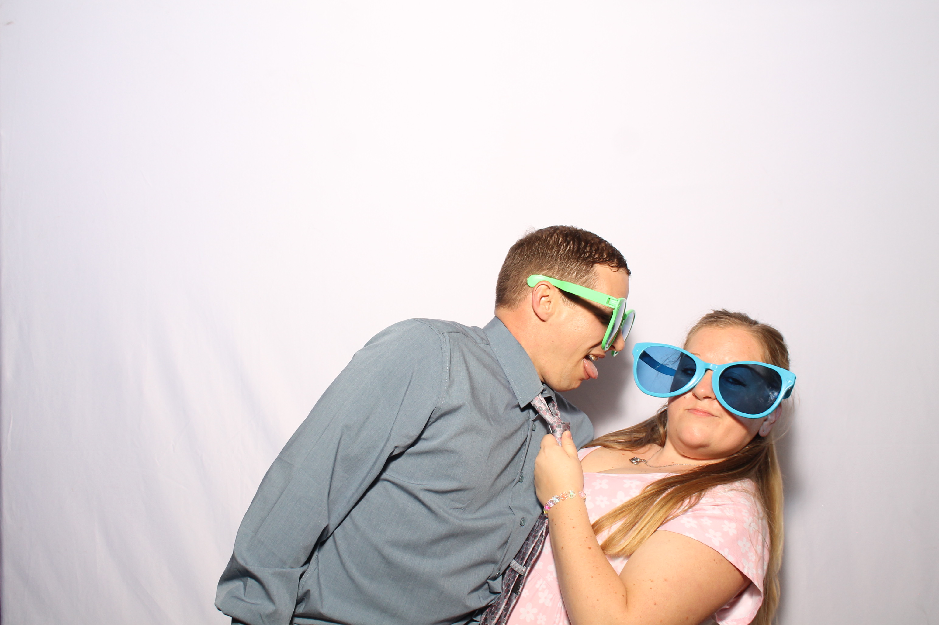 Kaiser Wedding | View more photos from the event at gallery.photoboothcincy.com/u/PhotoBoothCincy/Kaiser-Wedding