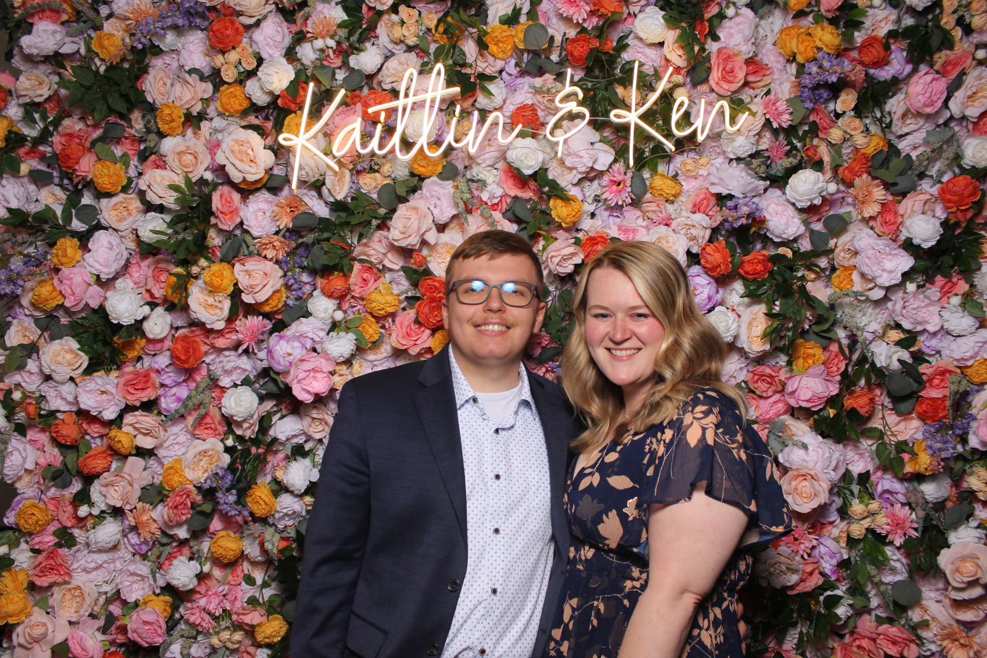 Kaitlin & Ken | View more photos from the event at gallery.photoboothcincy.com/u/PhotoBoothCincy/Kaitlin-Ken