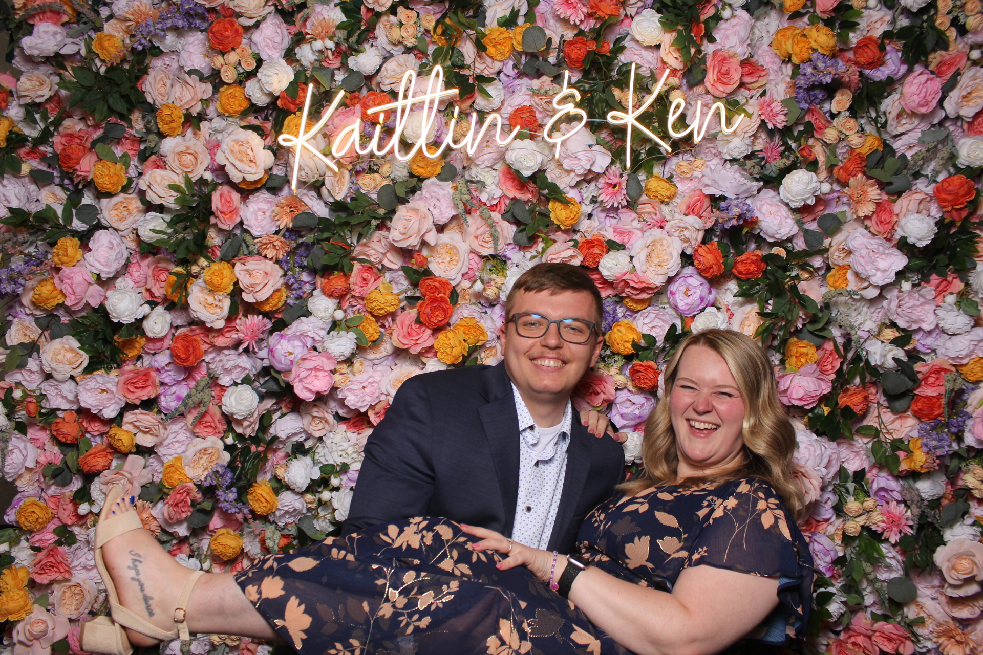 Kaitlin & Ken | View more photos from the event at gallery.photoboothcincy.com/u/PhotoBoothCincy/Kaitlin-Ken