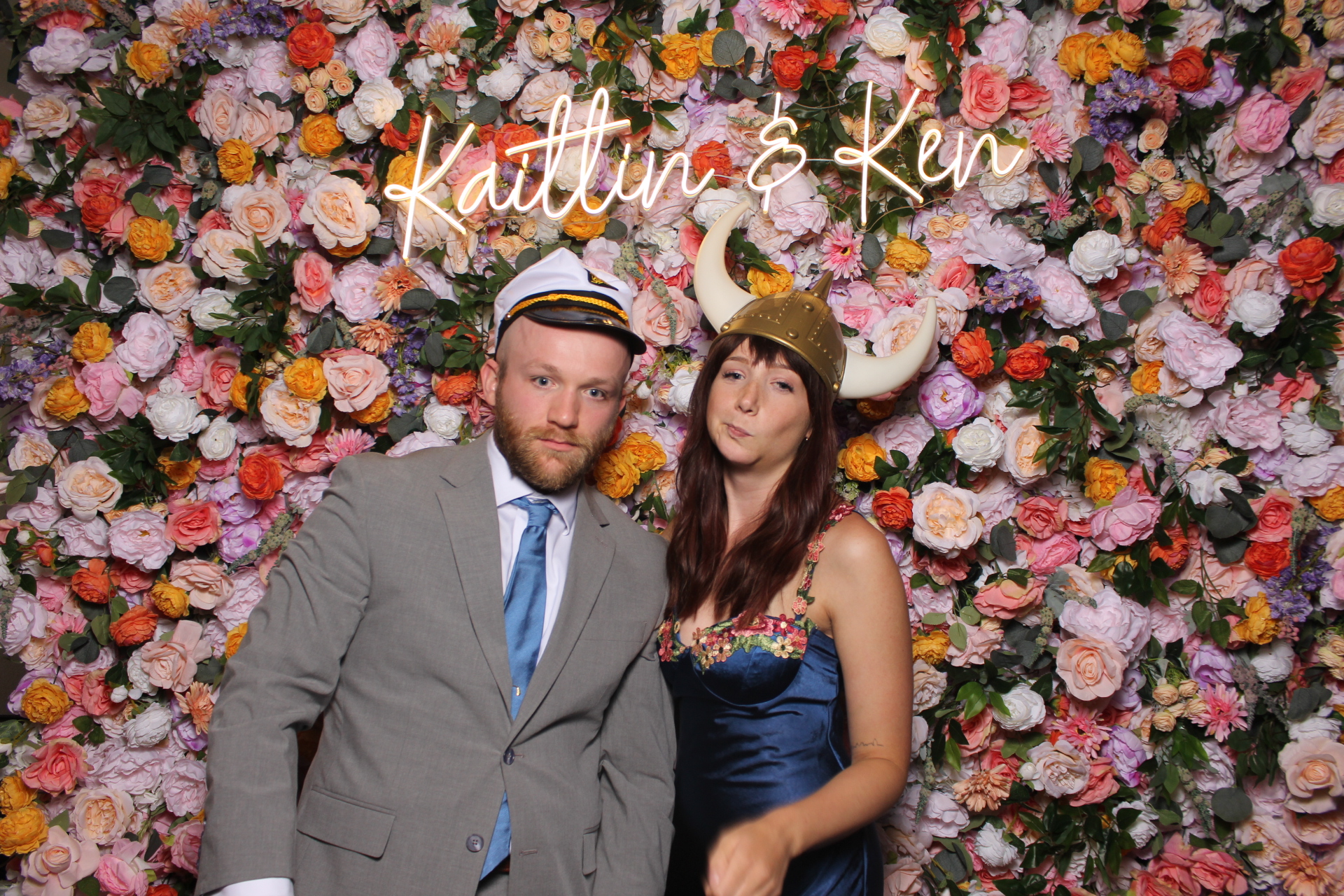 Kaitlin & Ken | View more photos from the event at gallery.photoboothcincy.com/u/PhotoBoothCincy/Kaitlin-Ken