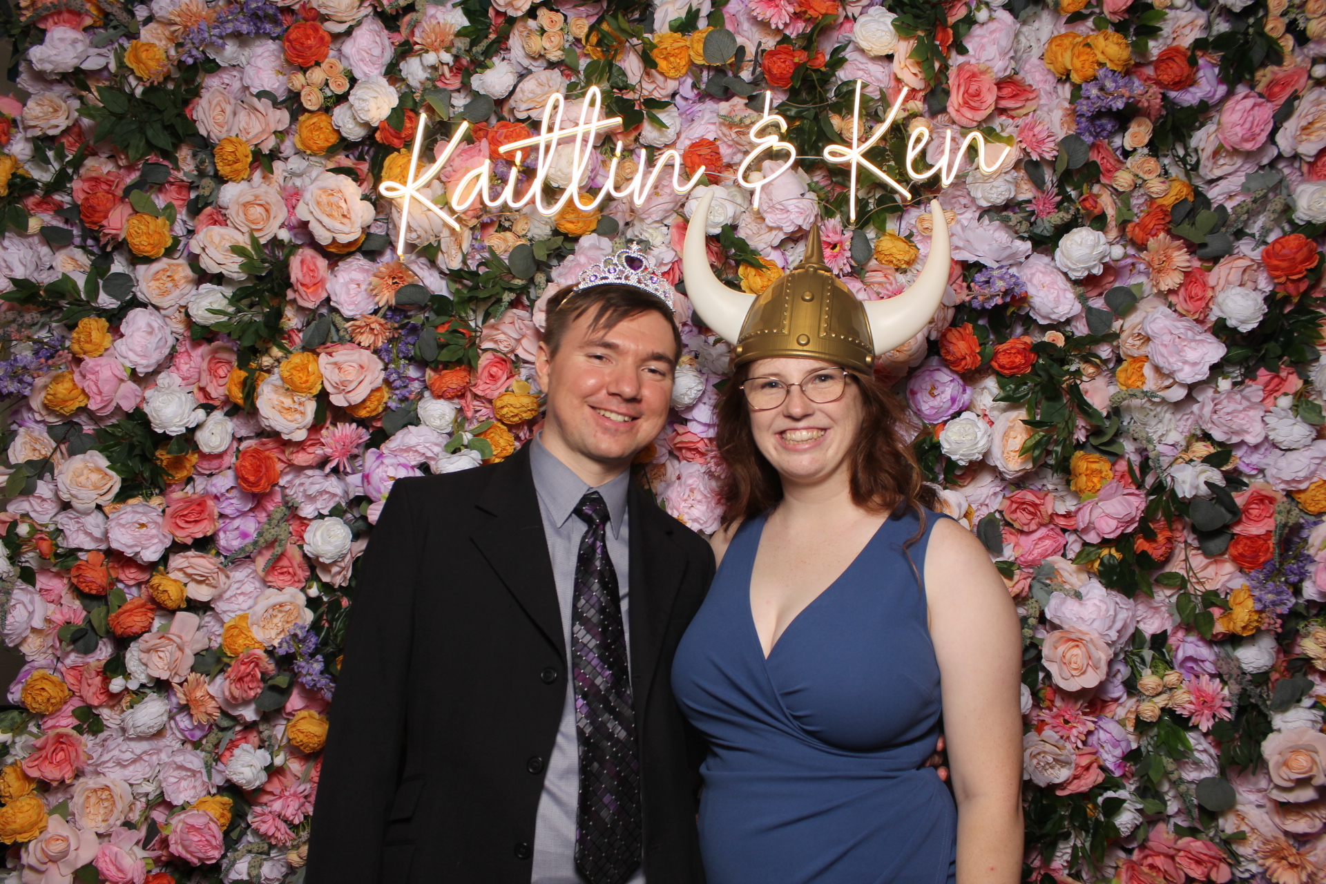 Kaitlin & Ken | View more photos from the event at gallery.photoboothcincy.com/u/PhotoBoothCincy/Kaitlin-Ken