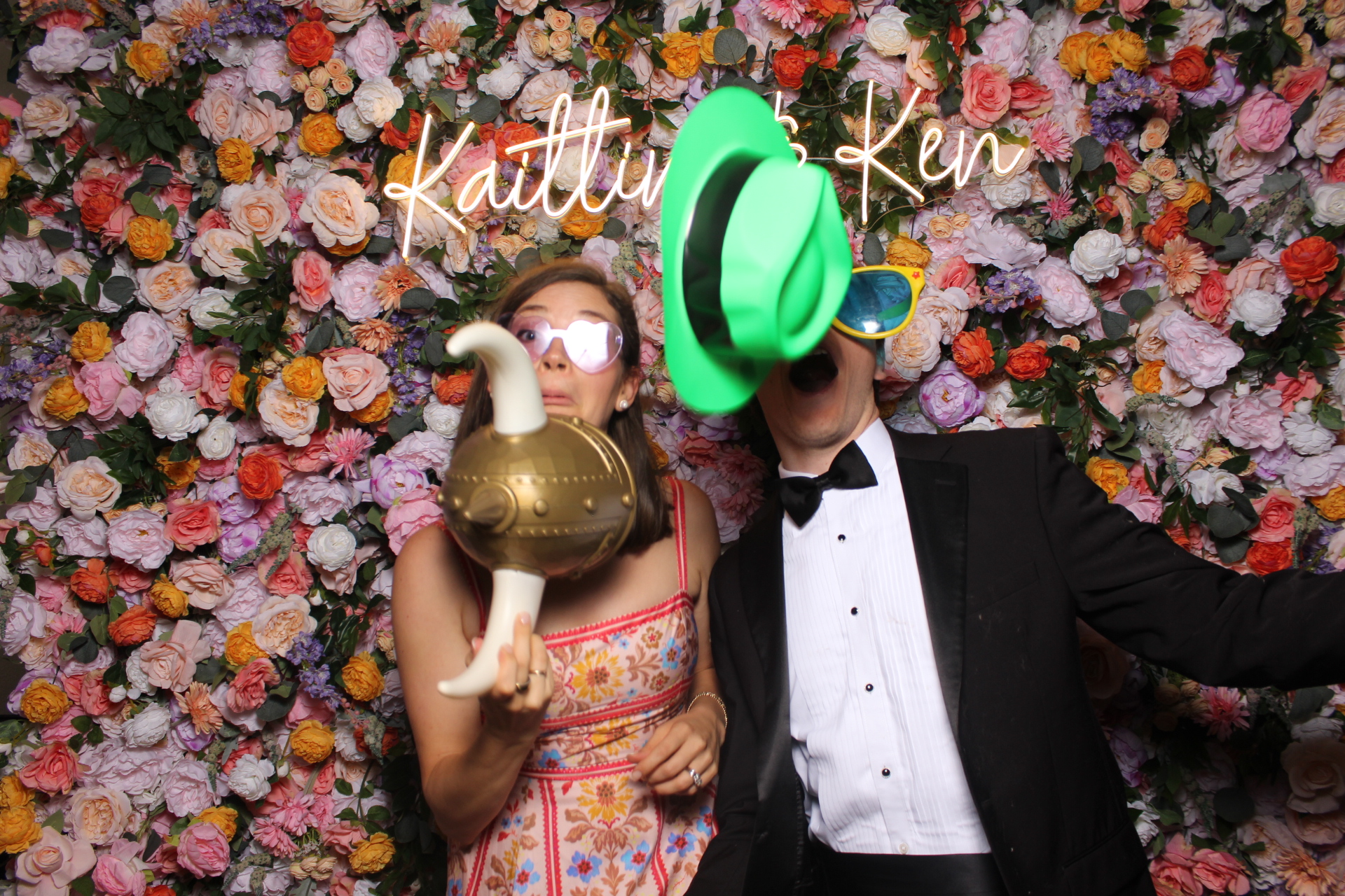 Kaitlin & Ken | View more photos from the event at gallery.photoboothcincy.com/u/PhotoBoothCincy/Kaitlin-Ken
