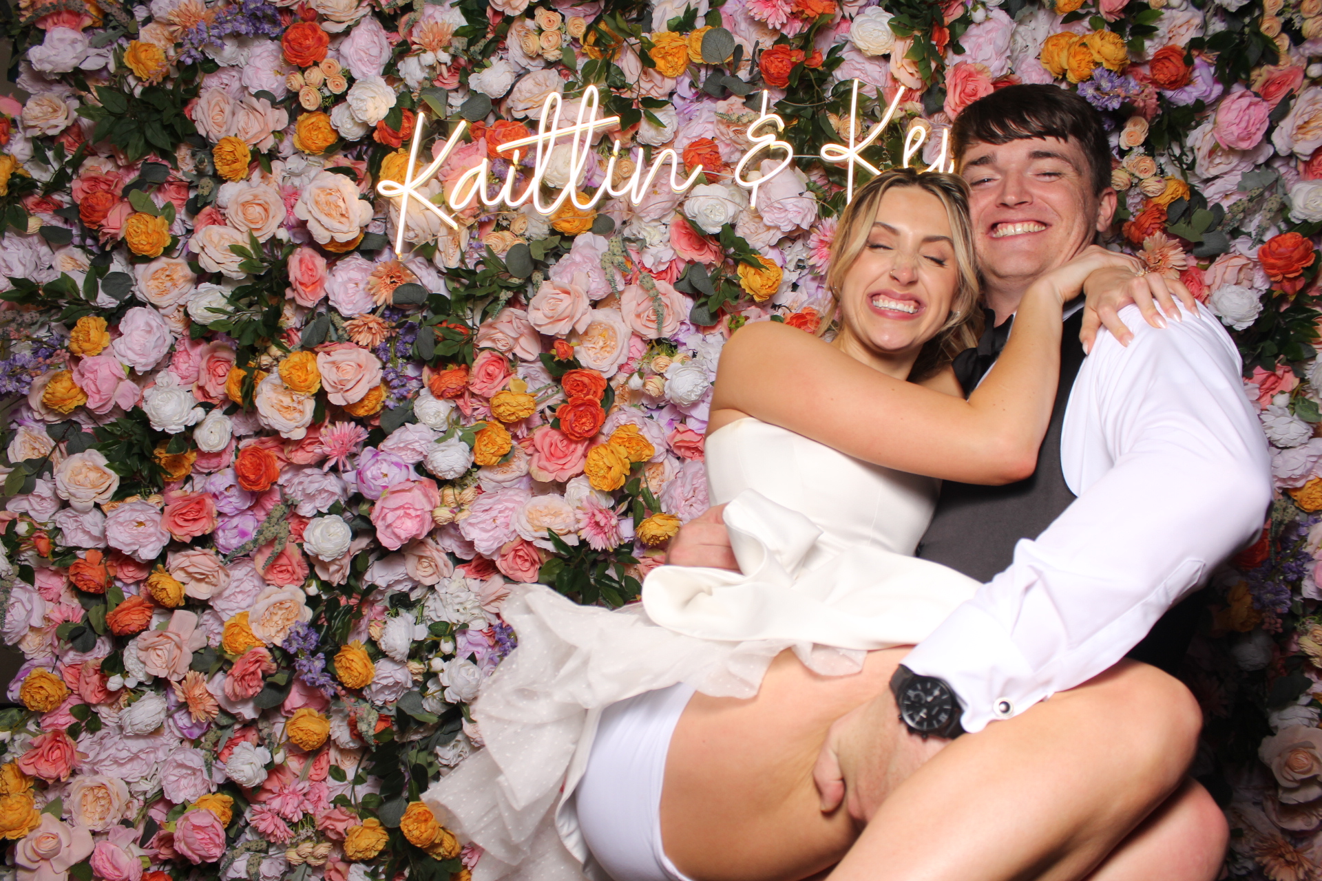Kaitlin & Ken | View more photos from the event at gallery.photoboothcincy.com/u/PhotoBoothCincy/Kaitlin-Ken