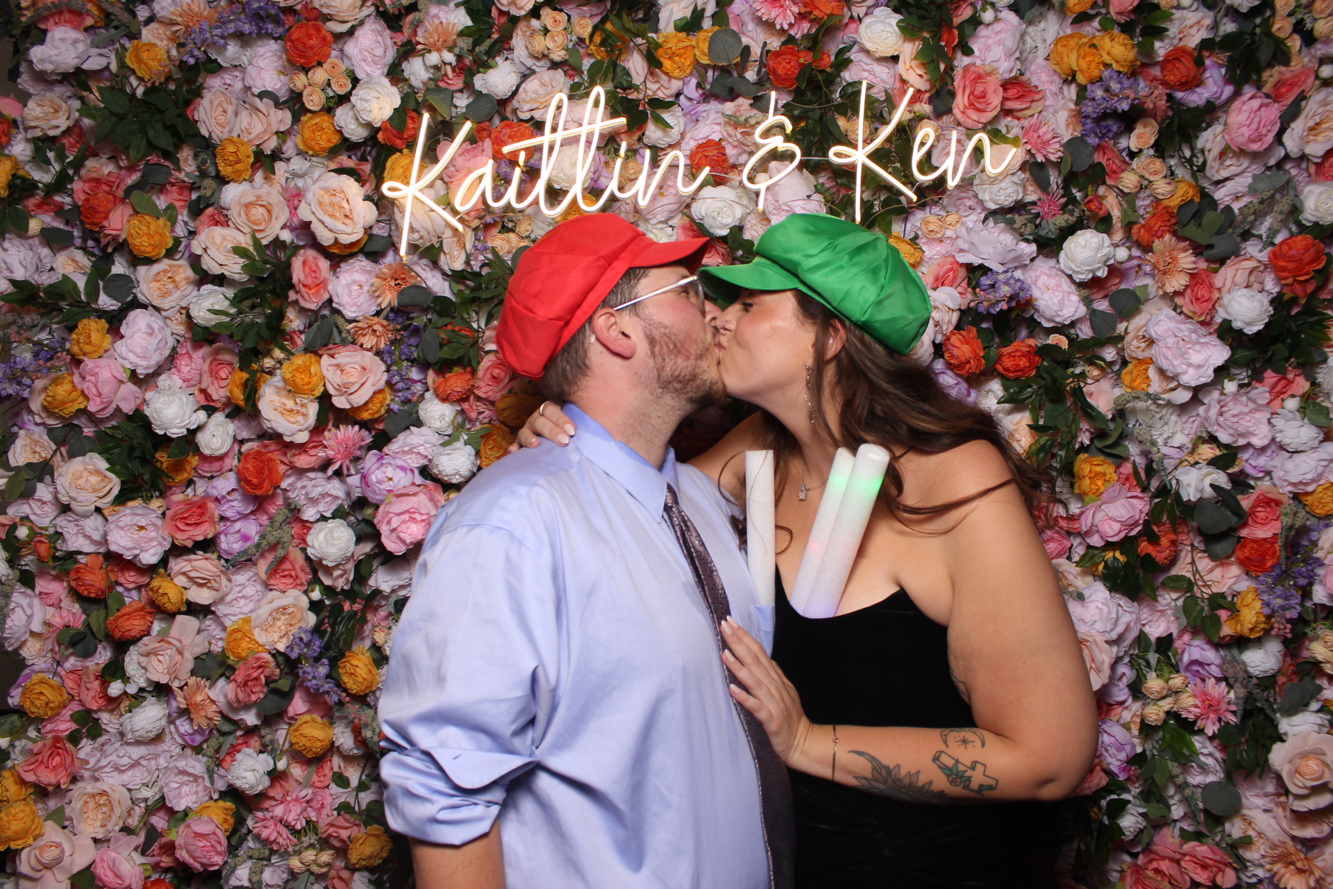 Kaitlin & Ken | View more photos from the event at gallery.photoboothcincy.com/u/PhotoBoothCincy/Kaitlin-Ken