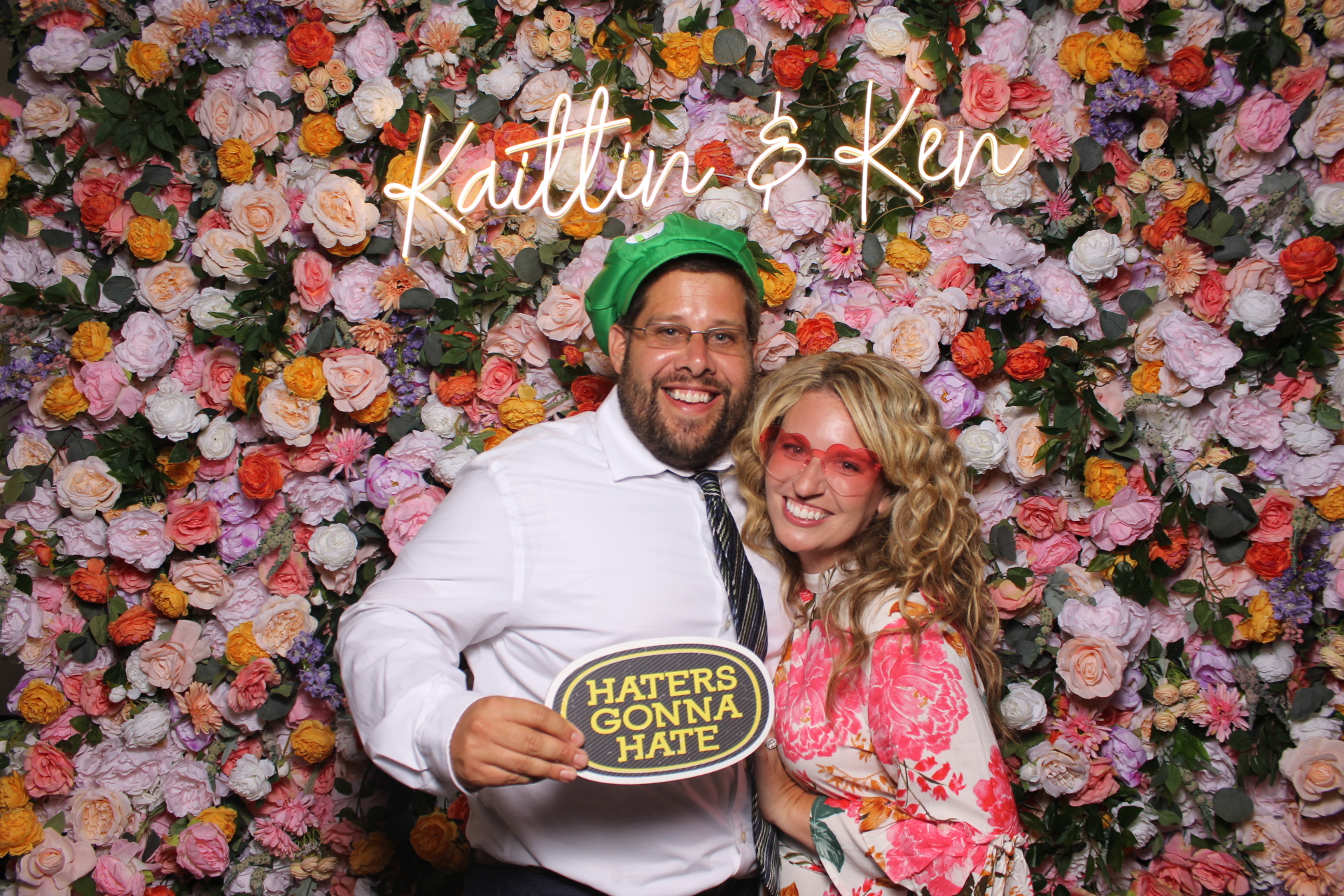 Kaitlin & Ken | View more photos from the event at gallery.photoboothcincy.com/u/PhotoBoothCincy/Kaitlin-Ken