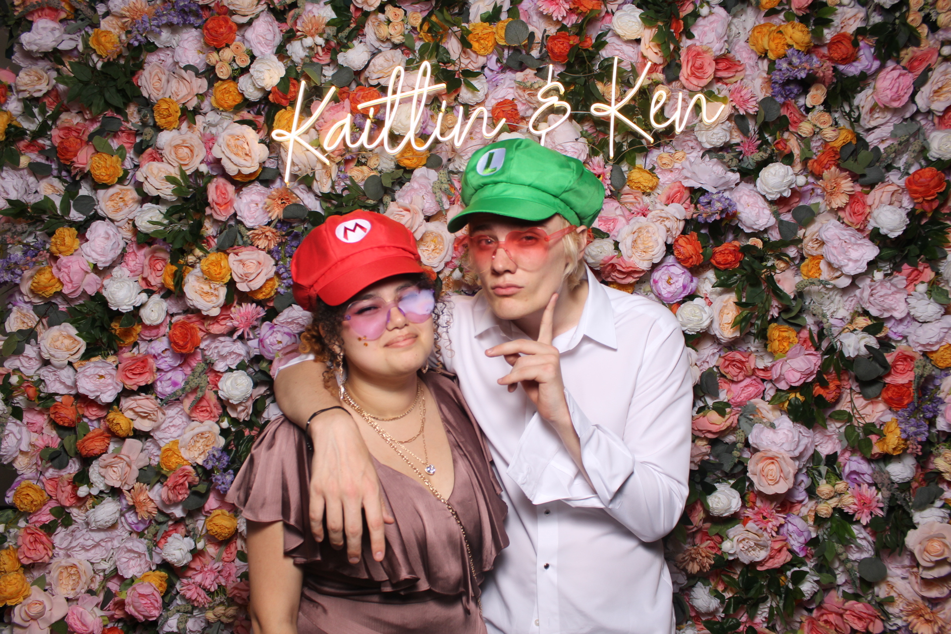 Kaitlin & Ken | View more photos from the event at gallery.photoboothcincy.com/u/PhotoBoothCincy/Kaitlin-Ken