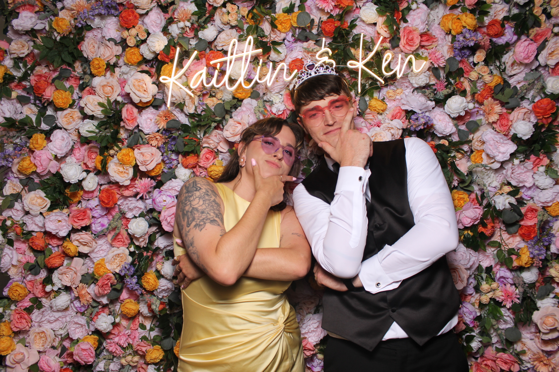 Kaitlin & Ken | View more photos from the event at gallery.photoboothcincy.com/u/PhotoBoothCincy/Kaitlin-Ken