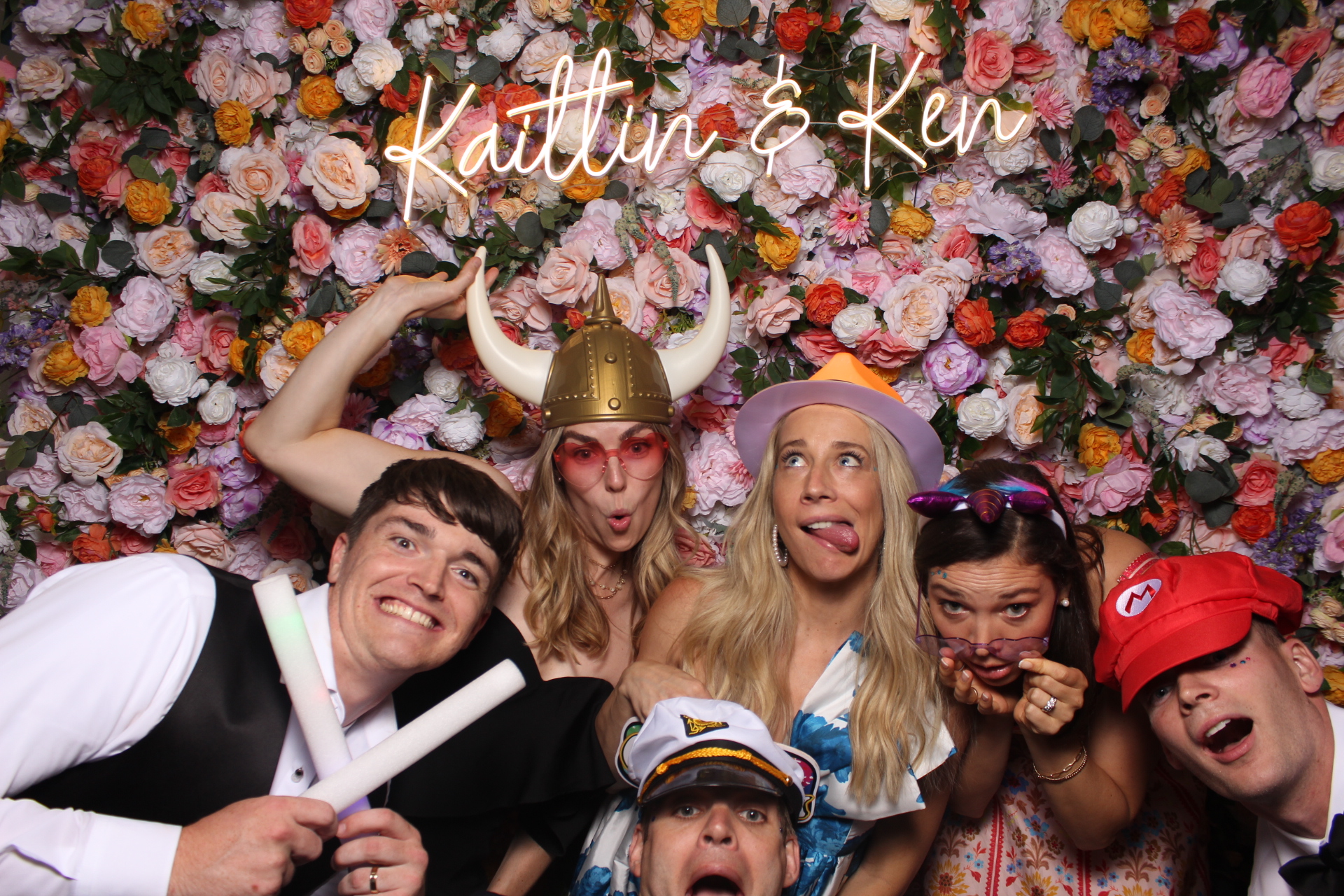 Kaitlin & Ken | View more photos from the event at gallery.photoboothcincy.com/u/PhotoBoothCincy/Kaitlin-Ken