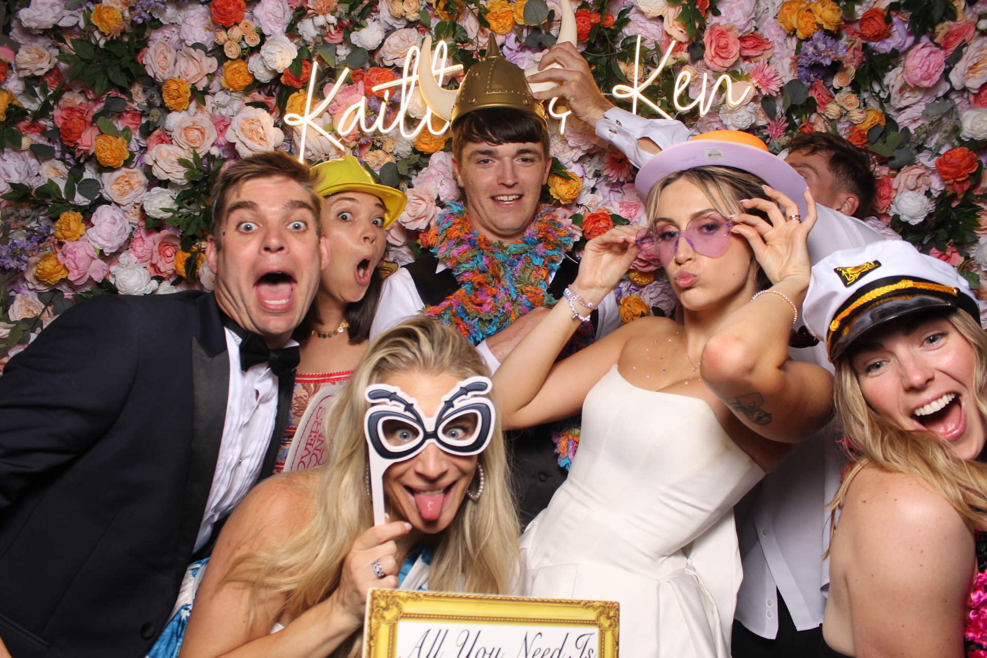 Kaitlin & Ken | View more photos from the event at gallery.photoboothcincy.com/u/PhotoBoothCincy/Kaitlin-Ken
