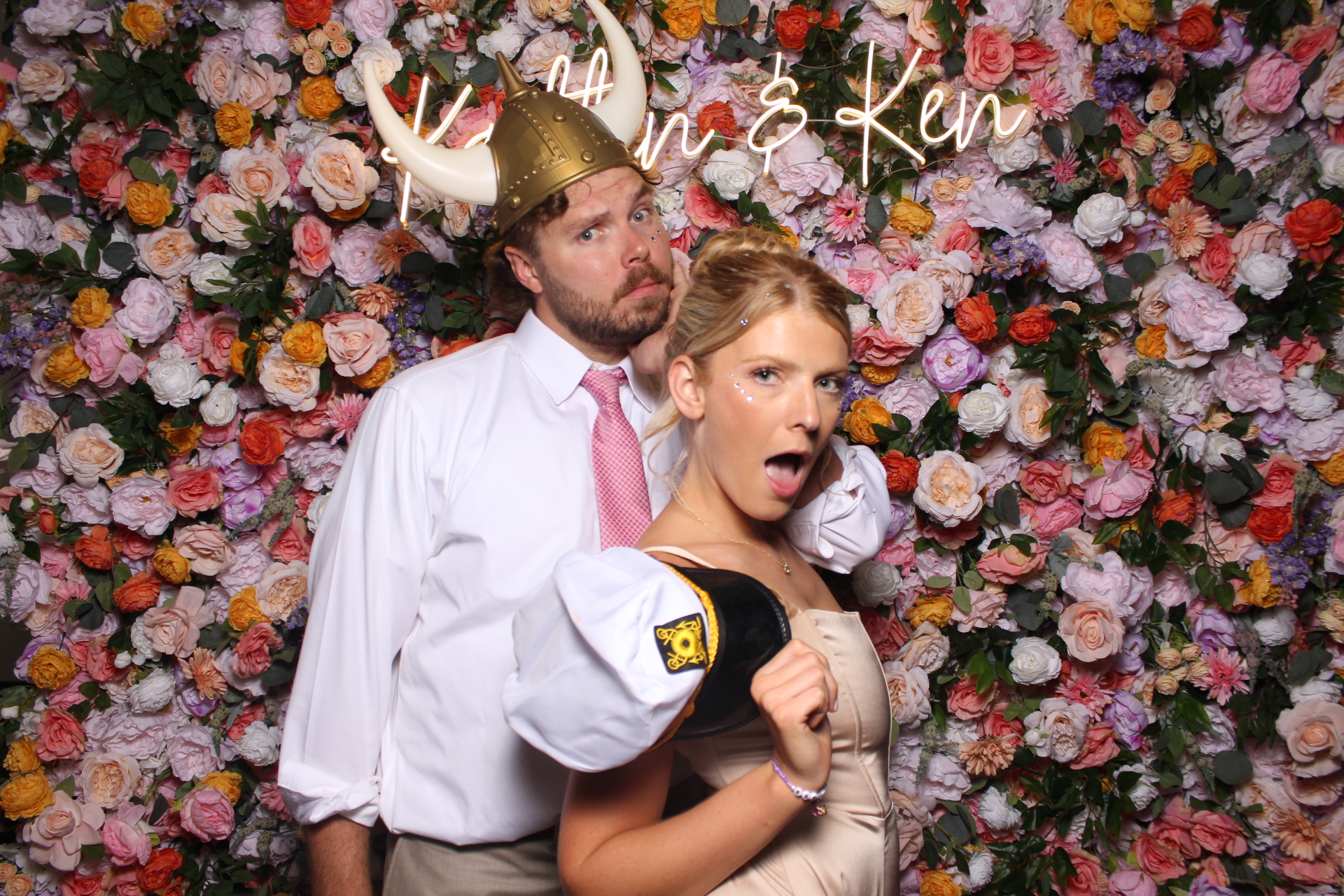 Kaitlin & Ken | View more photos from the event at gallery.photoboothcincy.com/u/PhotoBoothCincy/Kaitlin-Ken