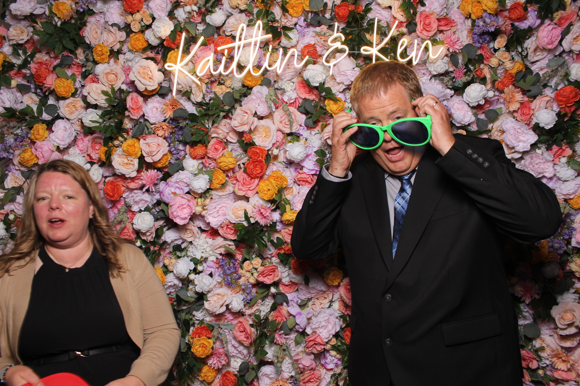 Kaitlin & Ken | View more photos from the event at gallery.photoboothcincy.com/u/PhotoBoothCincy/Kaitlin-Ken