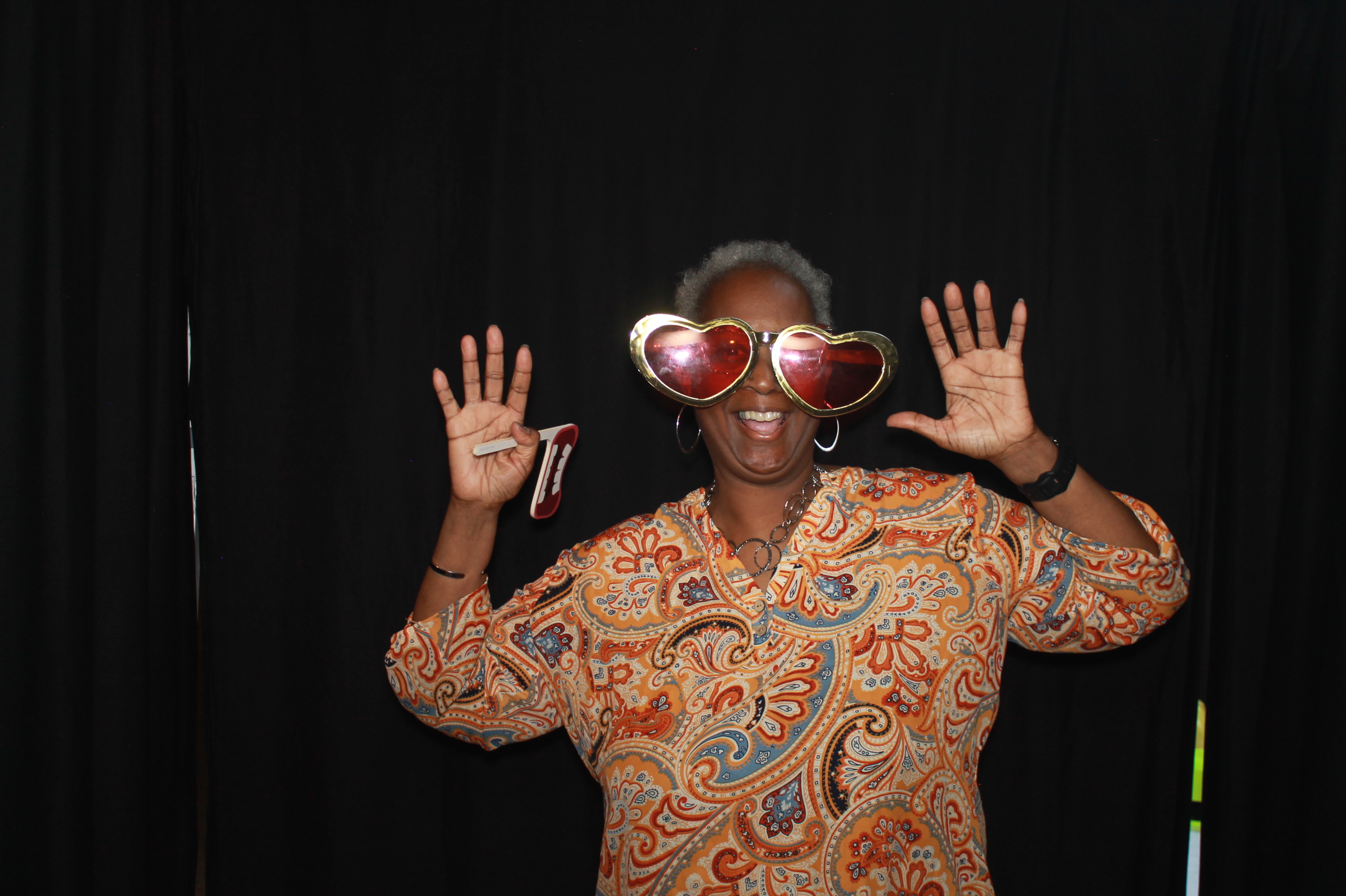 Kary's Mother's 70th! | View more photos from the event at gallery.photoboothcincy.com/u/PhotoBoothCincy/Karys-Mothers-70th