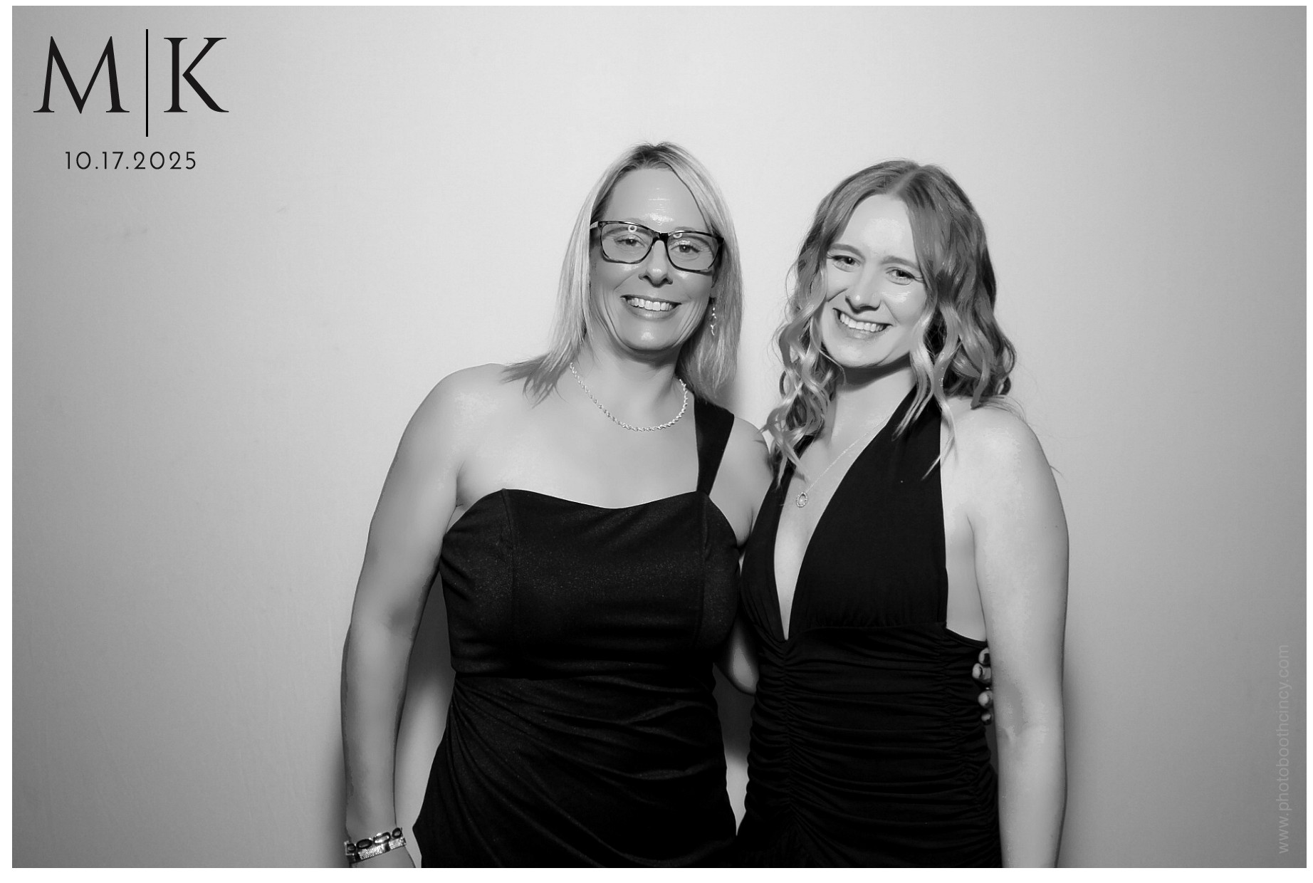 Katelin & Matthew  | View more photos from the event at gallery.photoboothcincy.com/u/PhotoBoothCincy/Katelin-Matthew